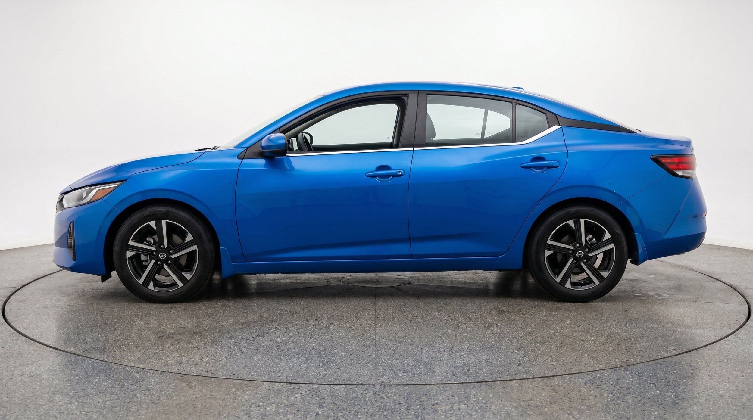 Thumbnail: 2025 Nissan Sentra - 5