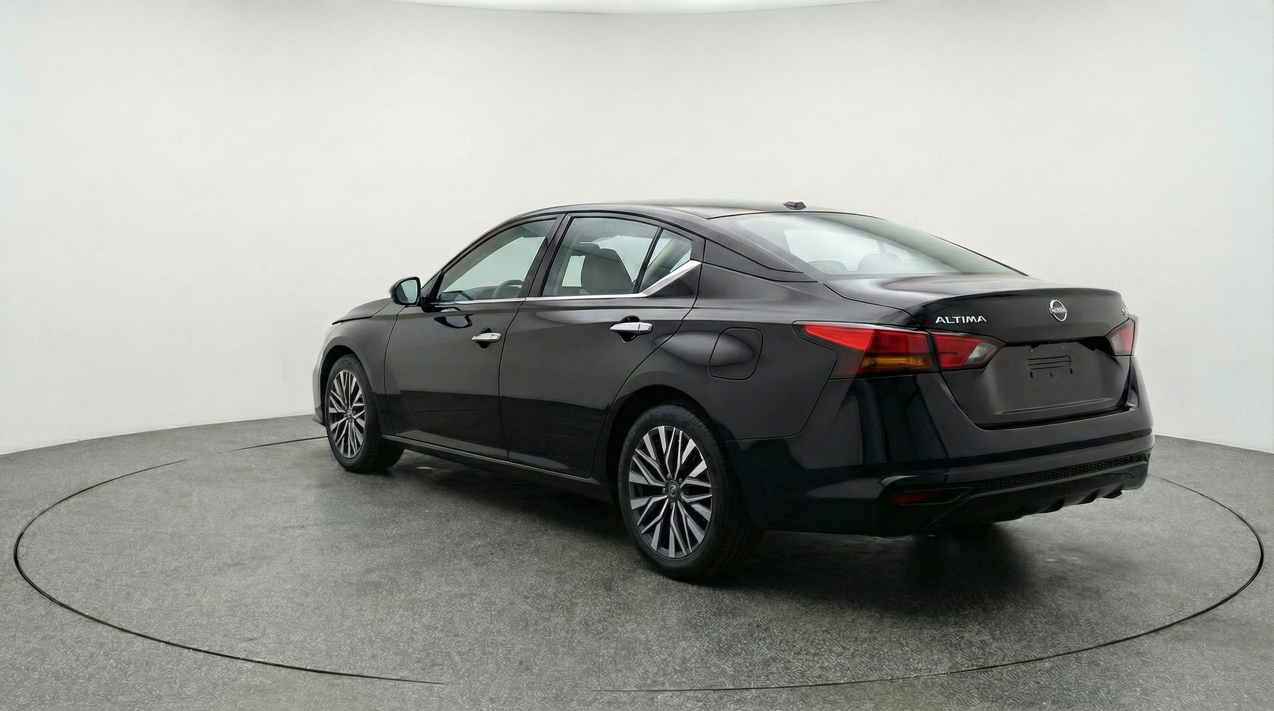 Thumbnail: 2025 Nissan Altima - 6