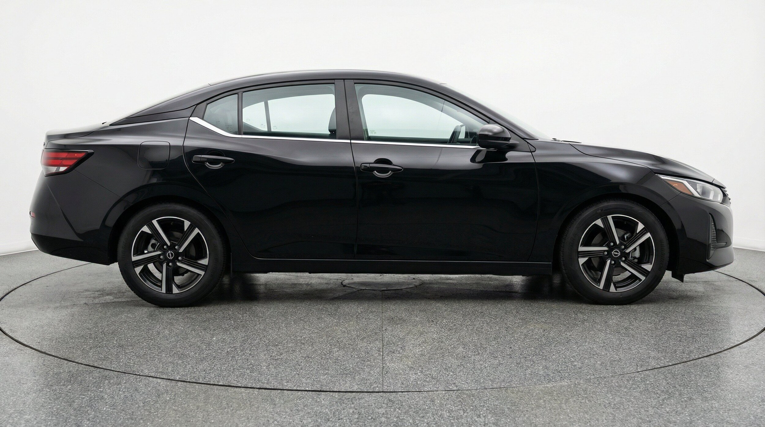 Thumbnail: 2025 Nissan Sentra - 11