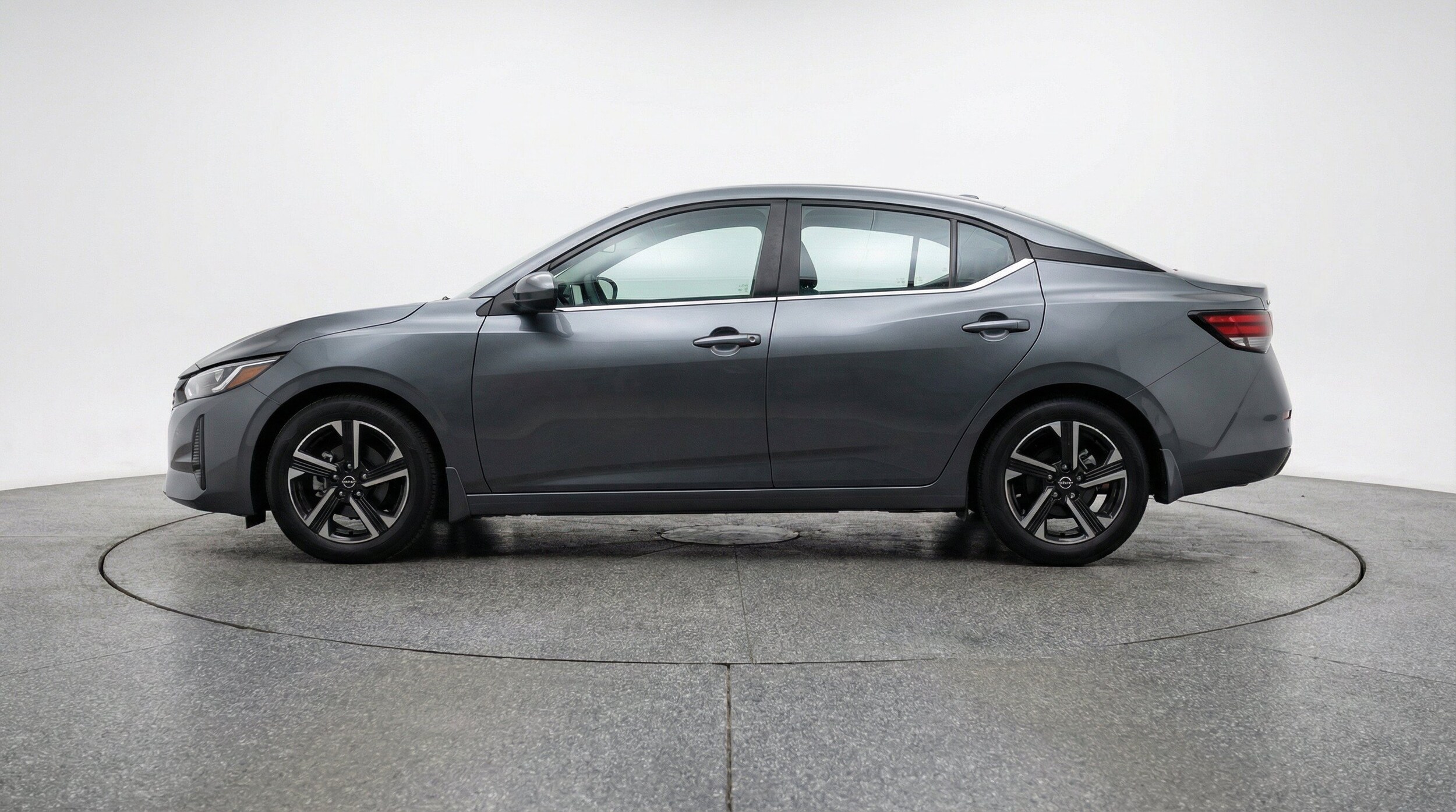 Thumbnail: 2025 Nissan Sentra - 5
