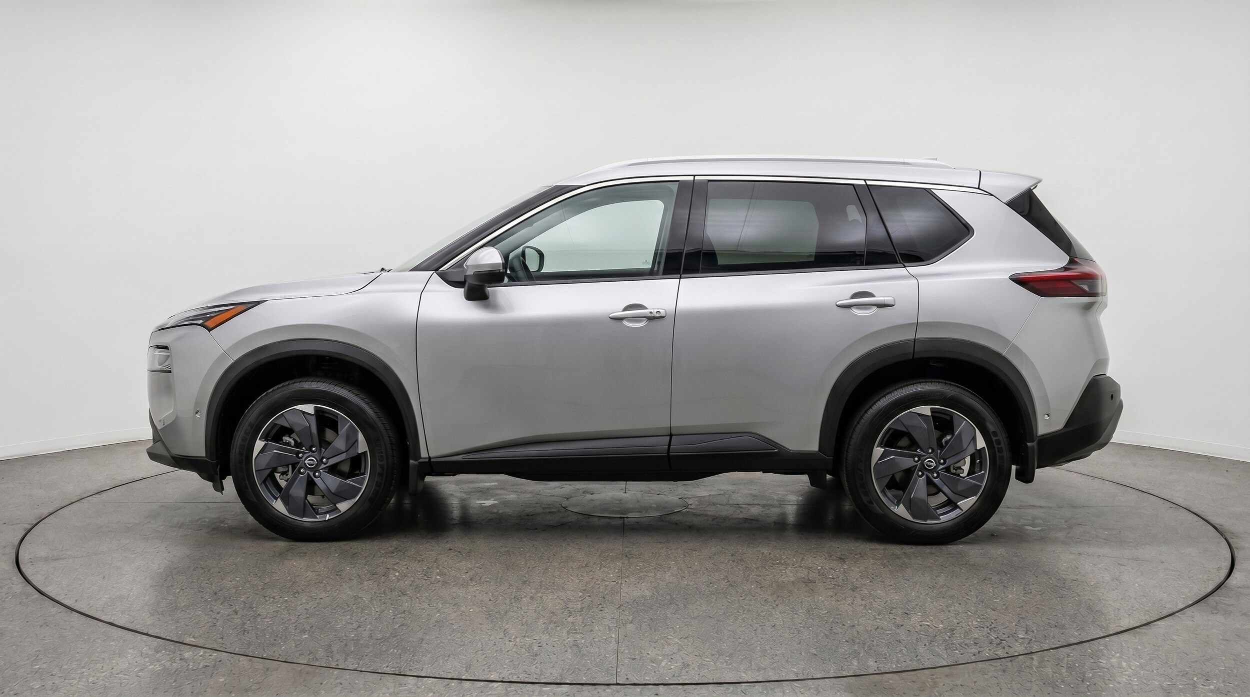 Thumbnail: 2025 Nissan Rogue - 5