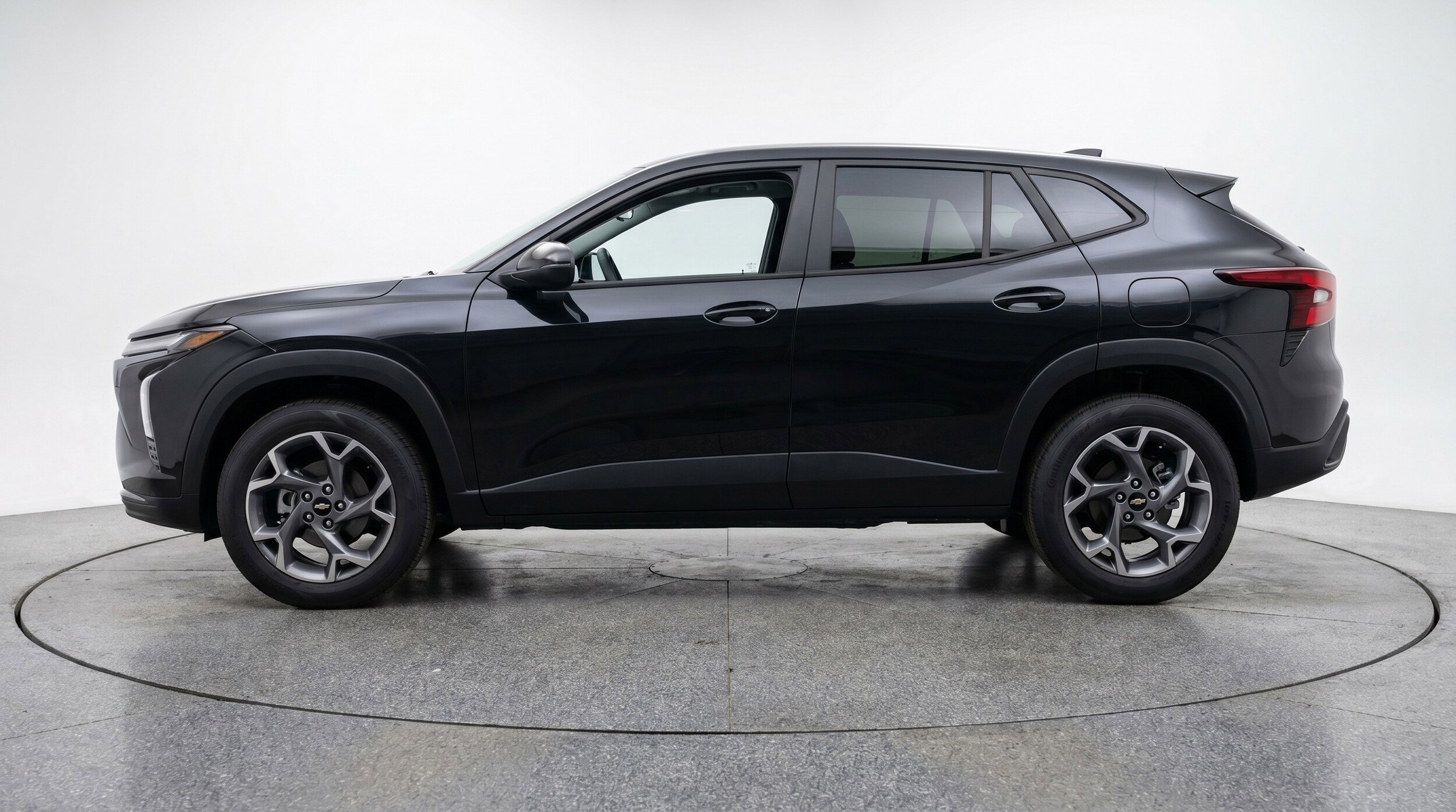 Thumbnail: 2025 Chevrolet Trax - 5