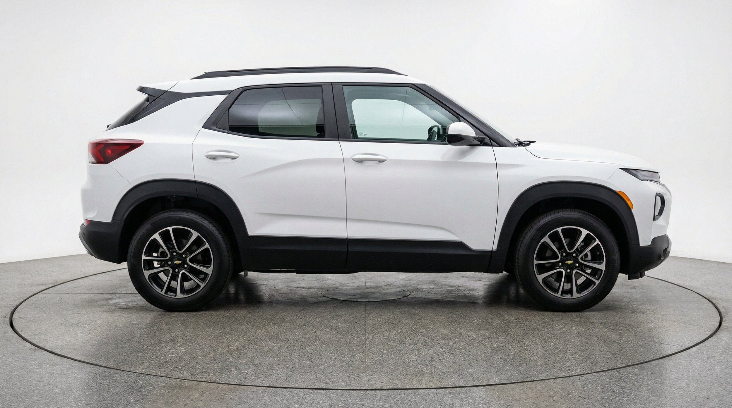 Thumbnail: 2025 Chevrolet TrailBlazer - 11
