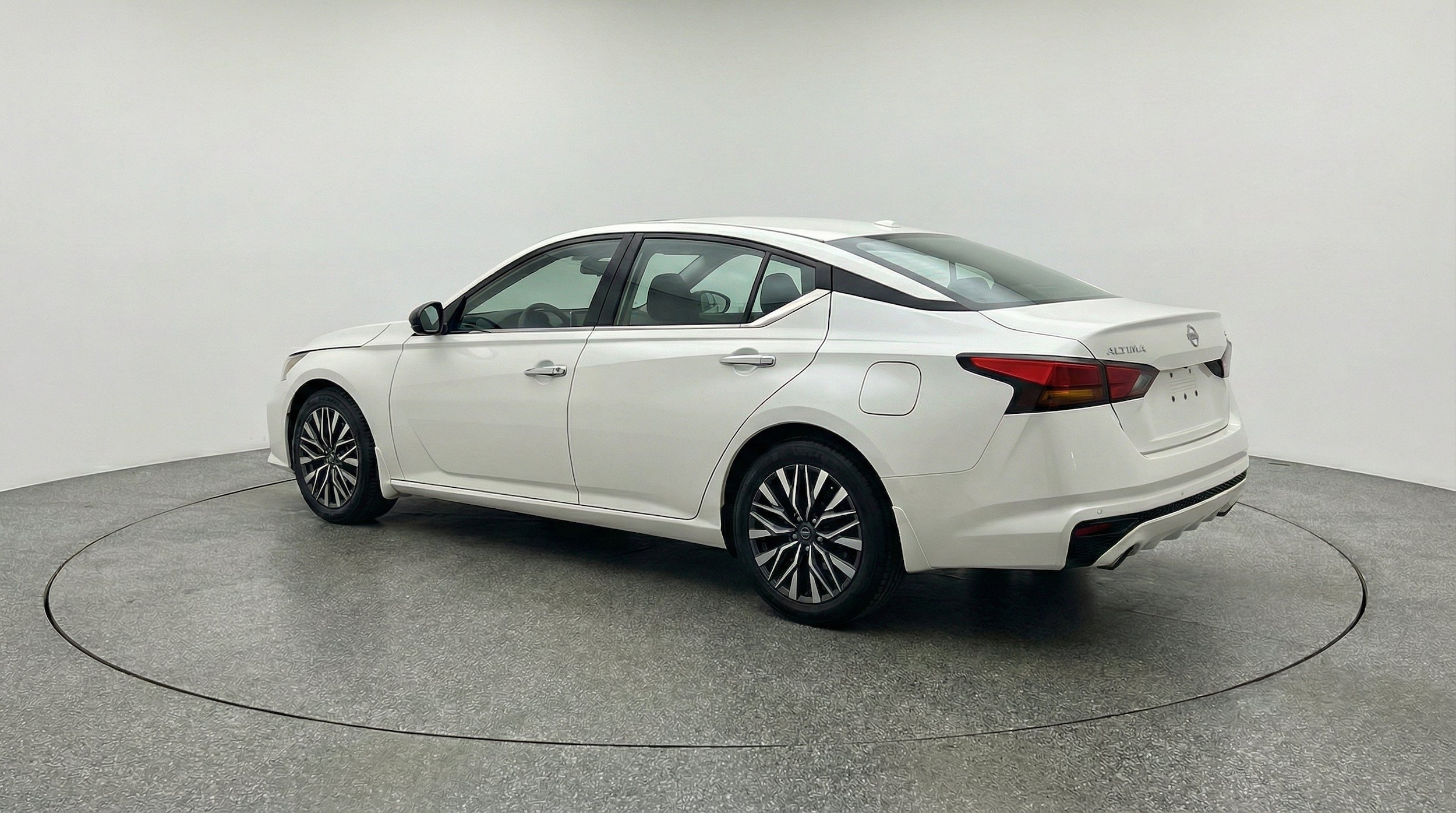 Thumbnail: 2025 Nissan Altima - 6