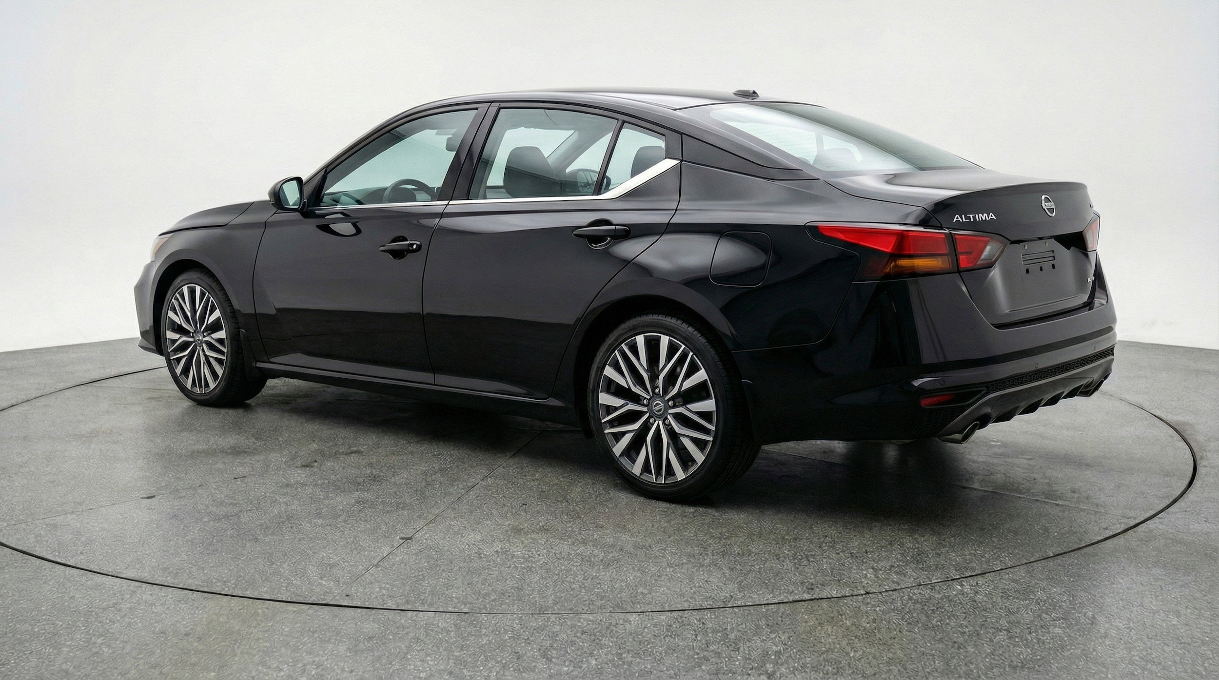 Thumbnail: 2025 Nissan Altima - 6
