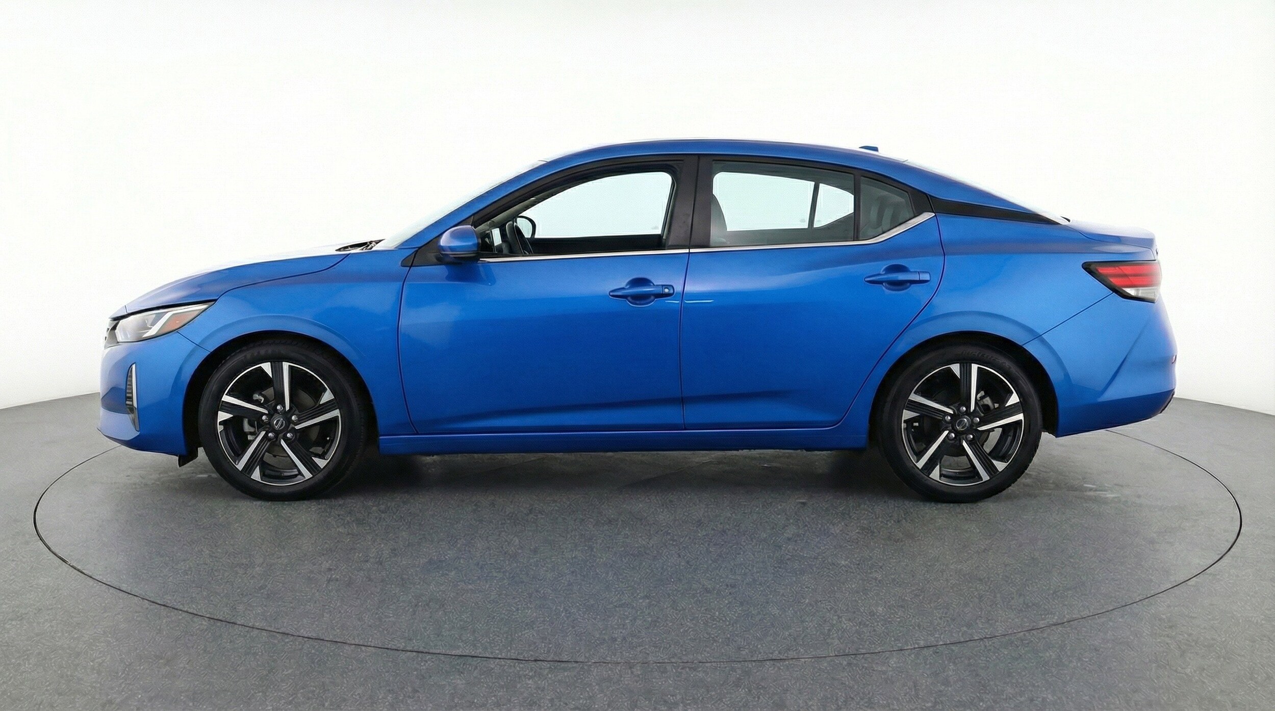 Thumbnail: 2025 Nissan Sentra - 5