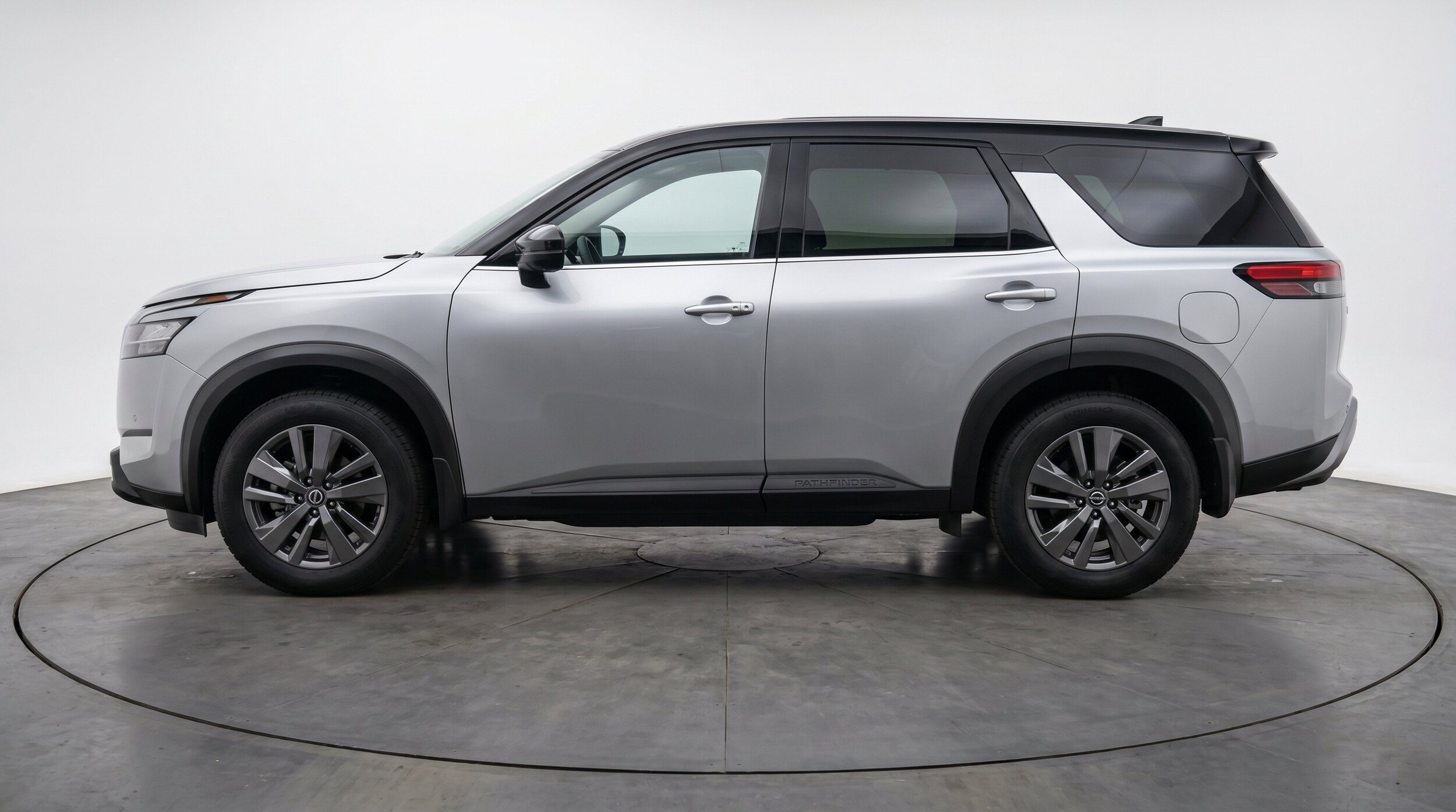 Thumbnail: 2025 Nissan Pathfinder - 5