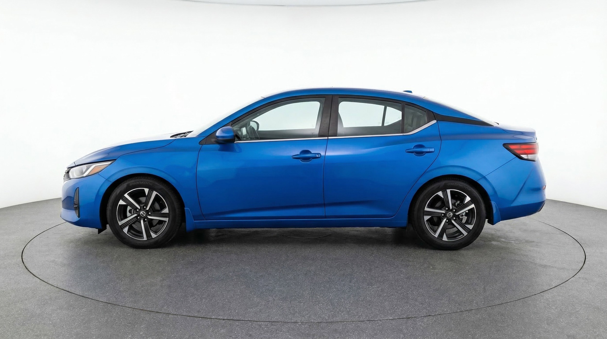 Thumbnail: 2025 Nissan Sentra - 5
