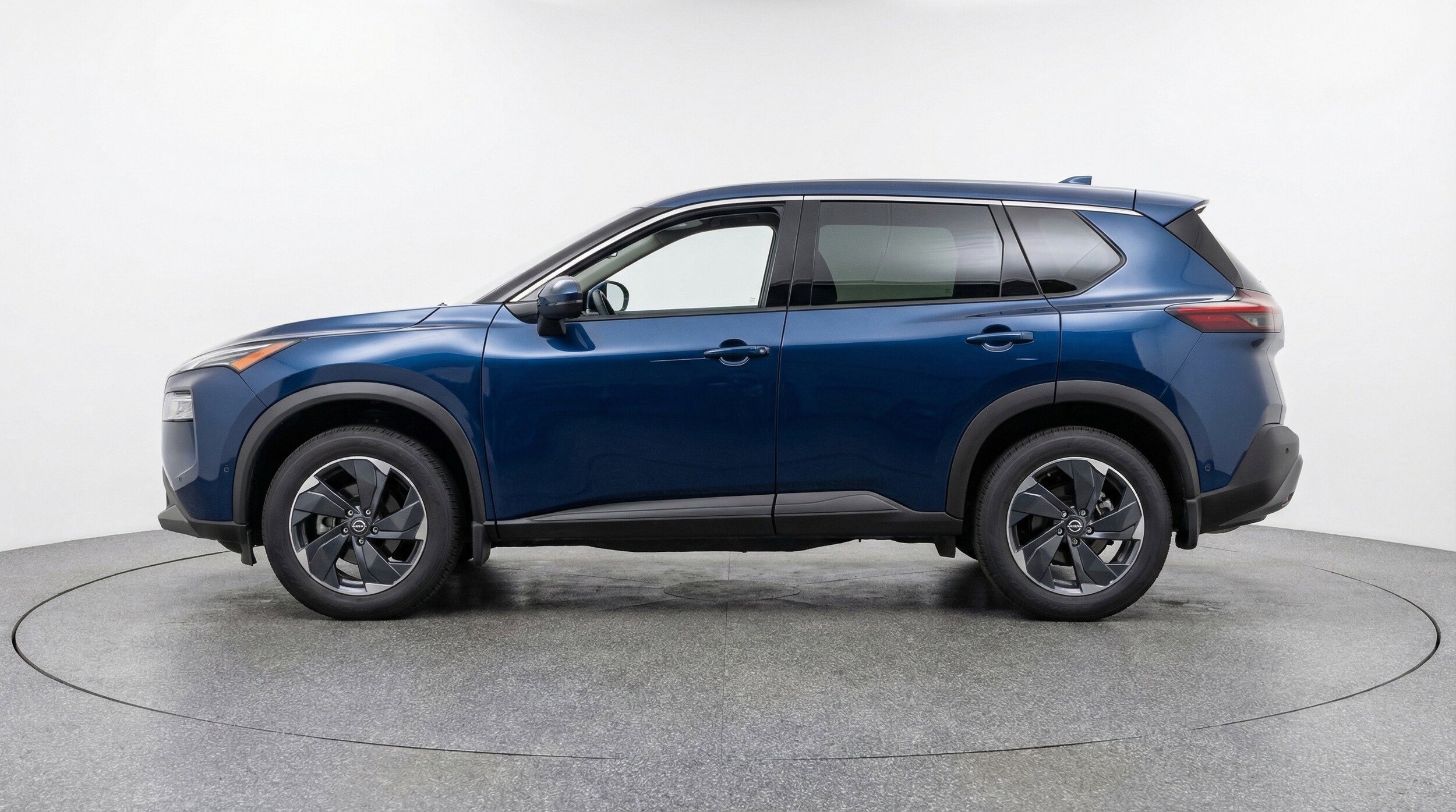 Thumbnail: 2025 Nissan Rogue - 5