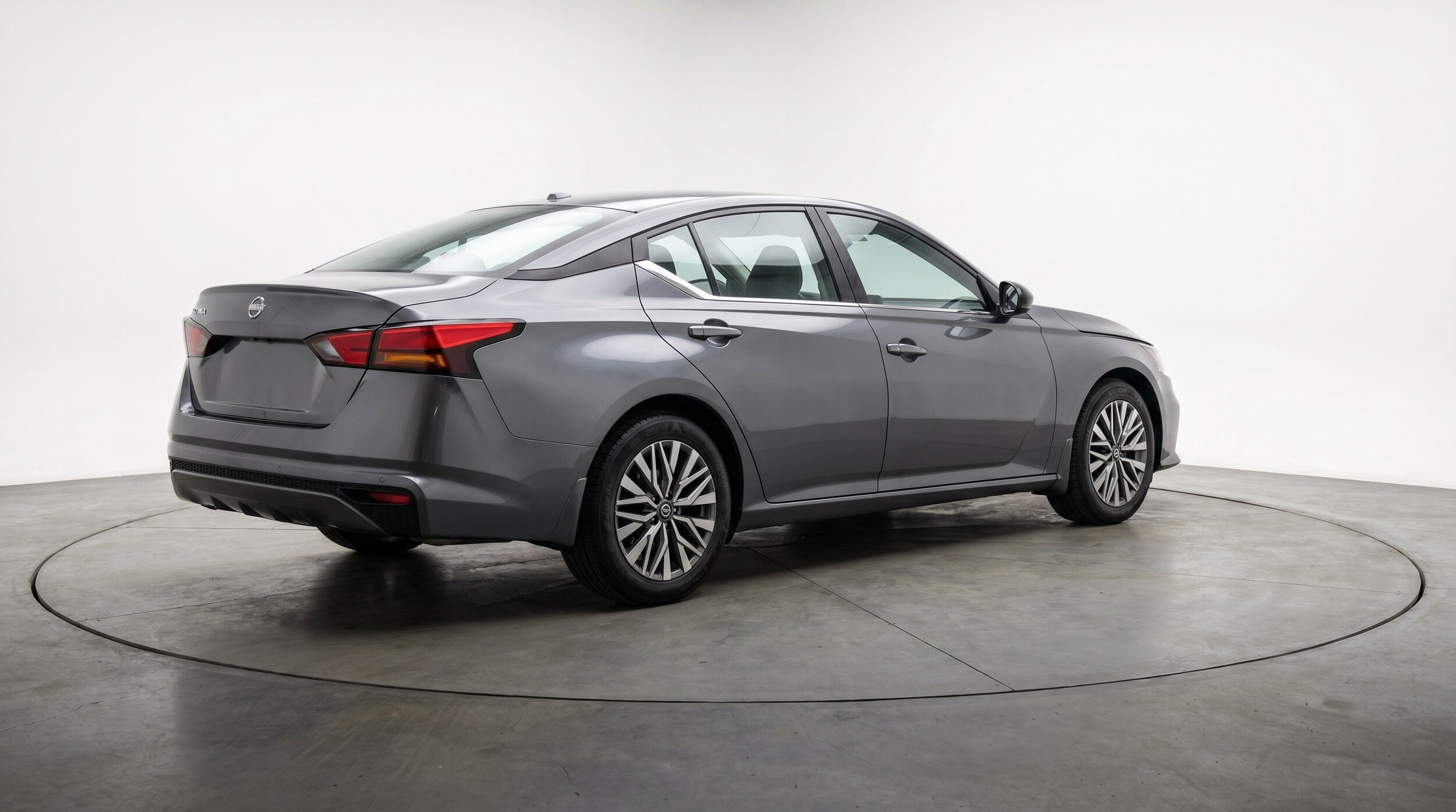 Thumbnail: 2025 Nissan Altima - 9