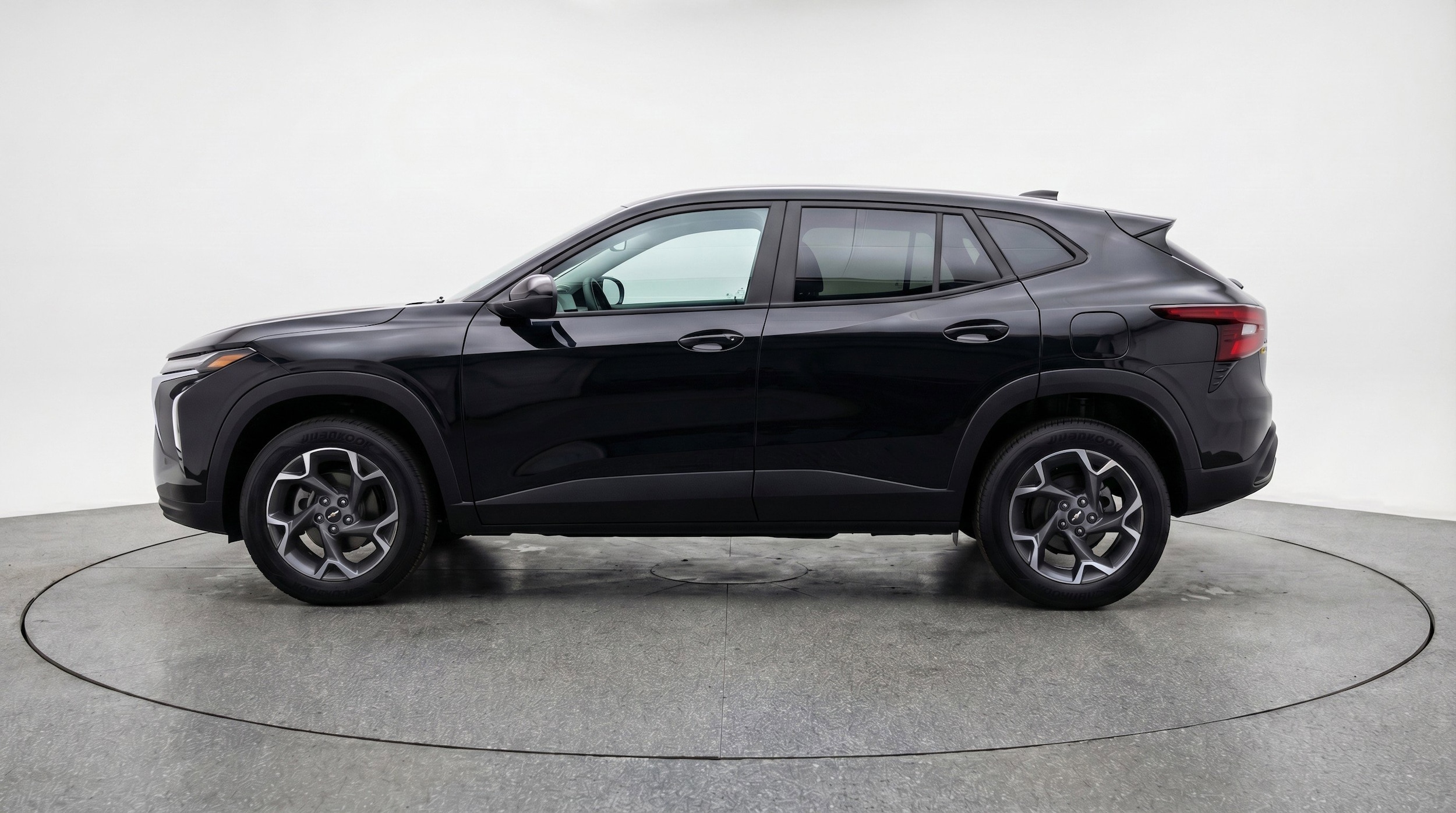 Thumbnail: 2025 Chevrolet Trax - 5