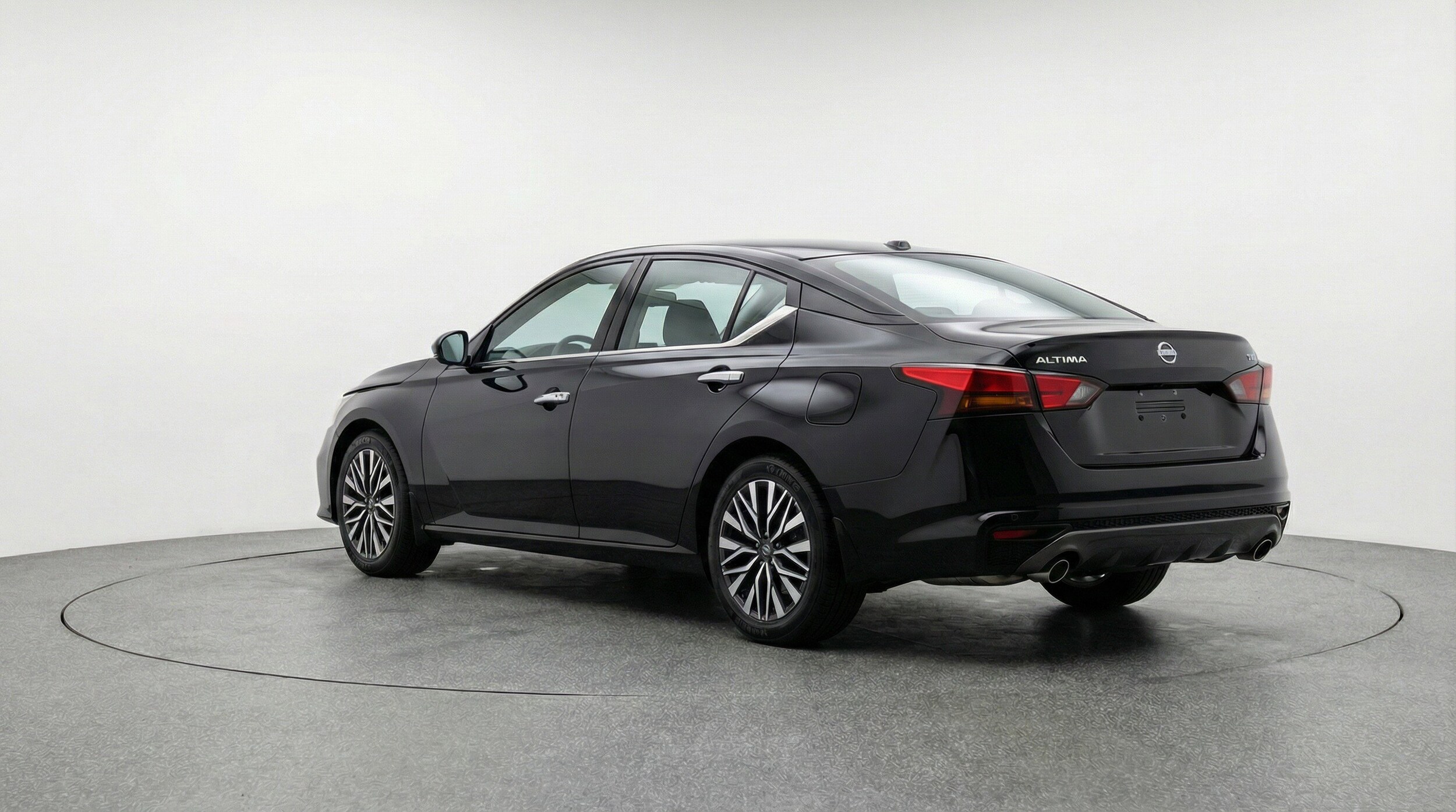 Thumbnail: 2025 Nissan Altima - 6