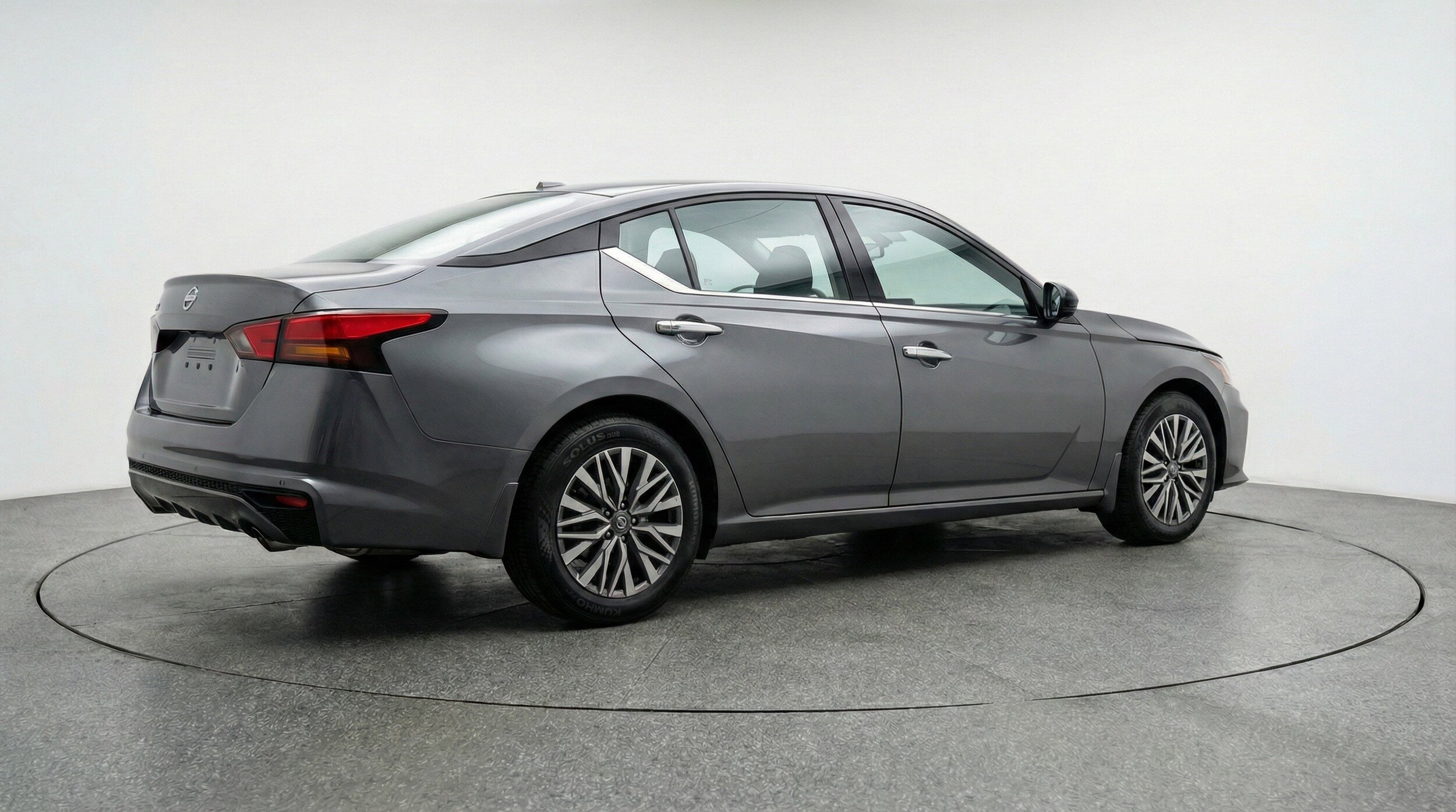 Thumbnail: 2025 Nissan Altima - 9