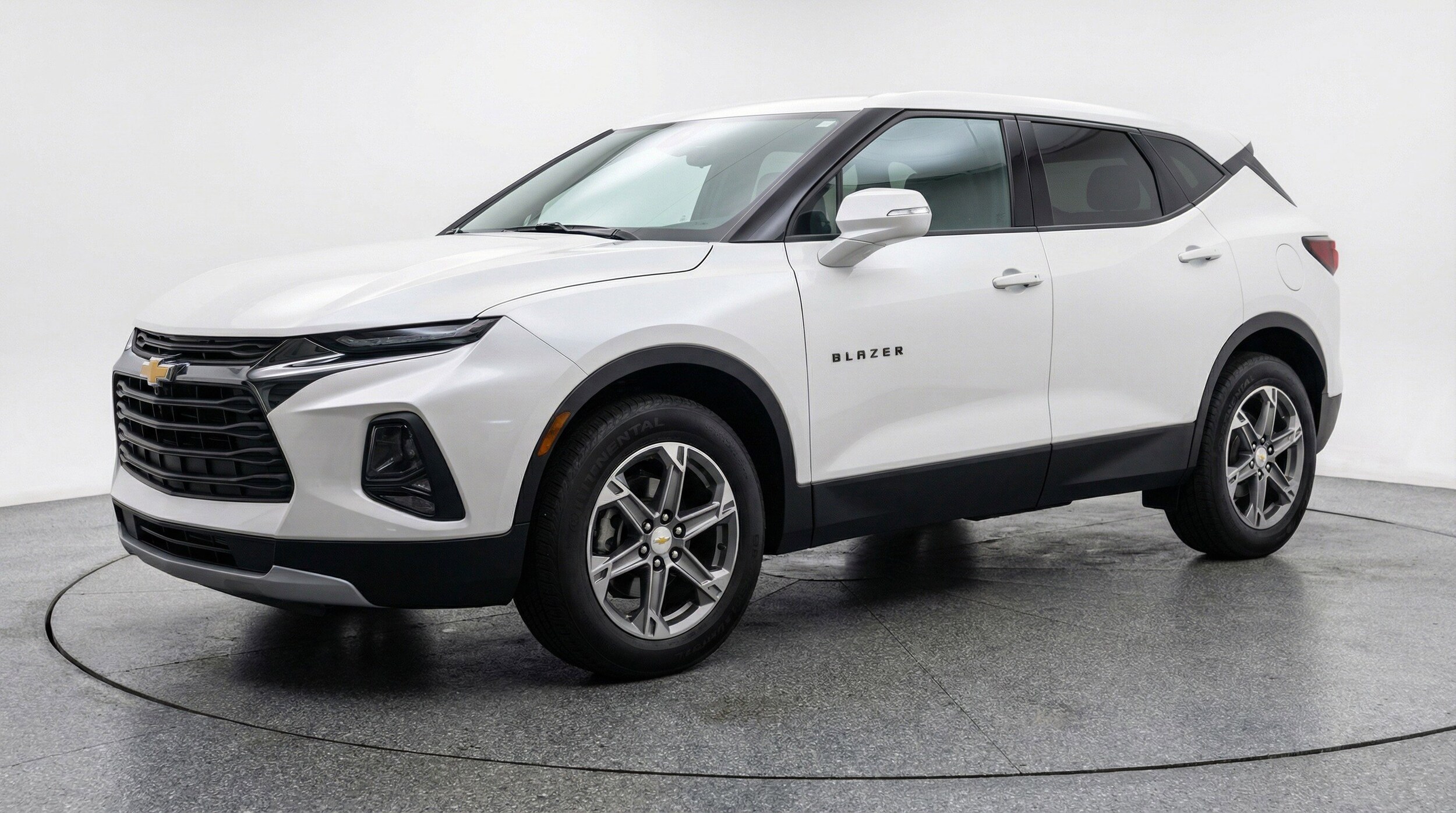 Thumbnail: 2025 Chevrolet Blazer - 3