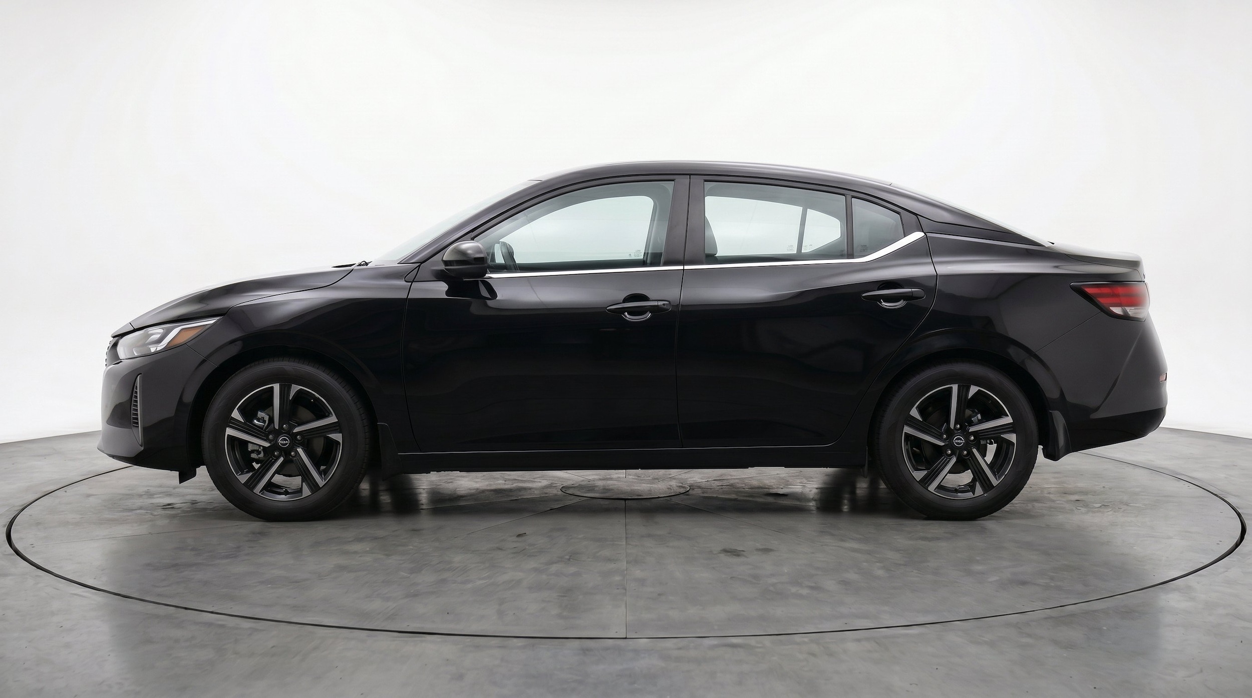 Thumbnail: 2025 Nissan Sentra - 5
