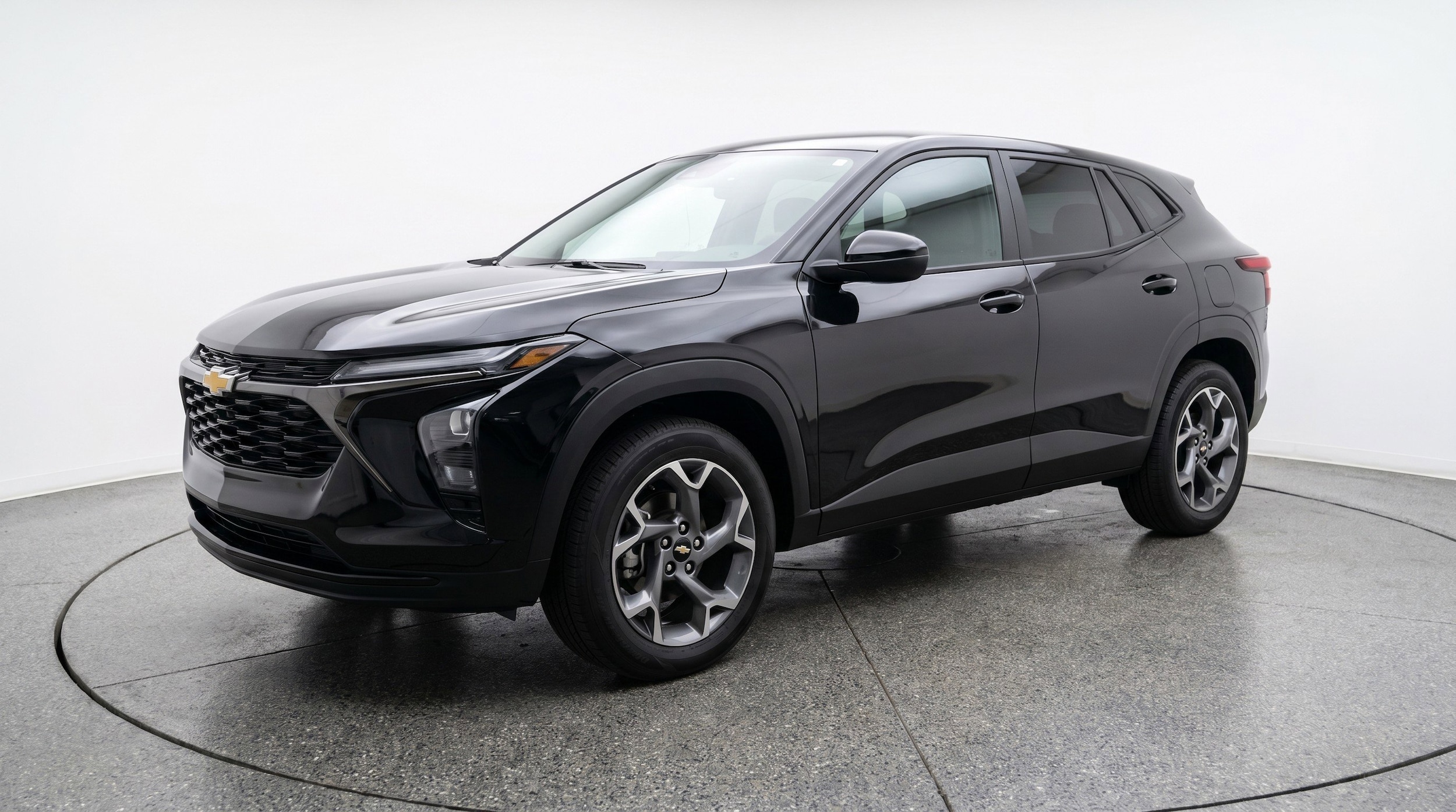Thumbnail: 2025 Chevrolet Trax - 3
