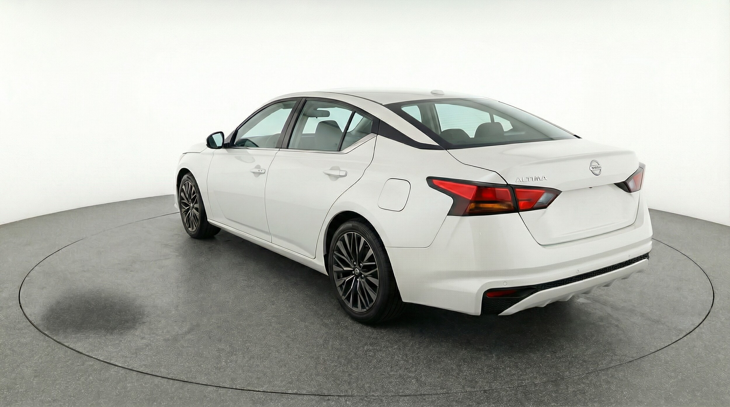 Thumbnail: 2025 Nissan Altima - 5