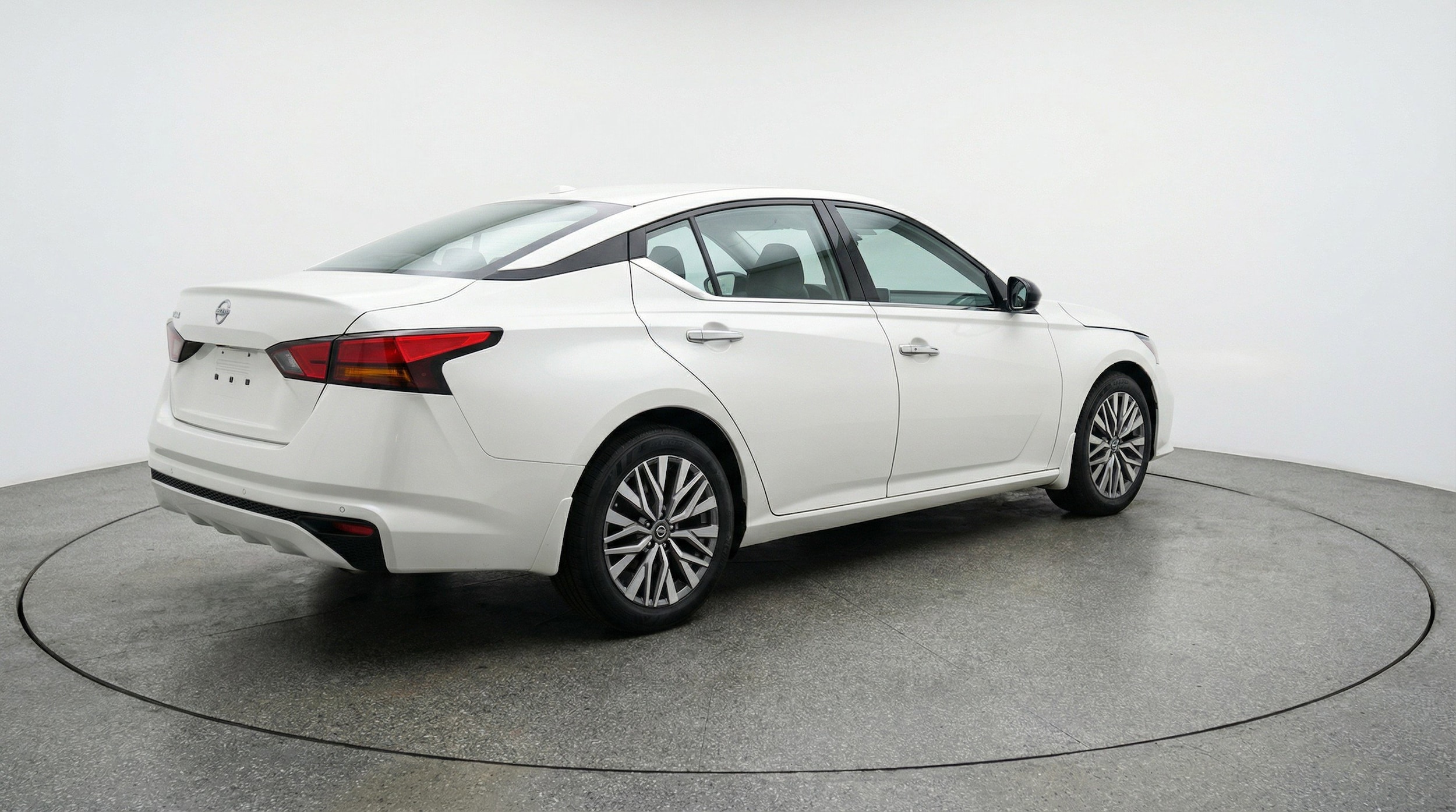 Thumbnail: 2025 Nissan Altima - 9