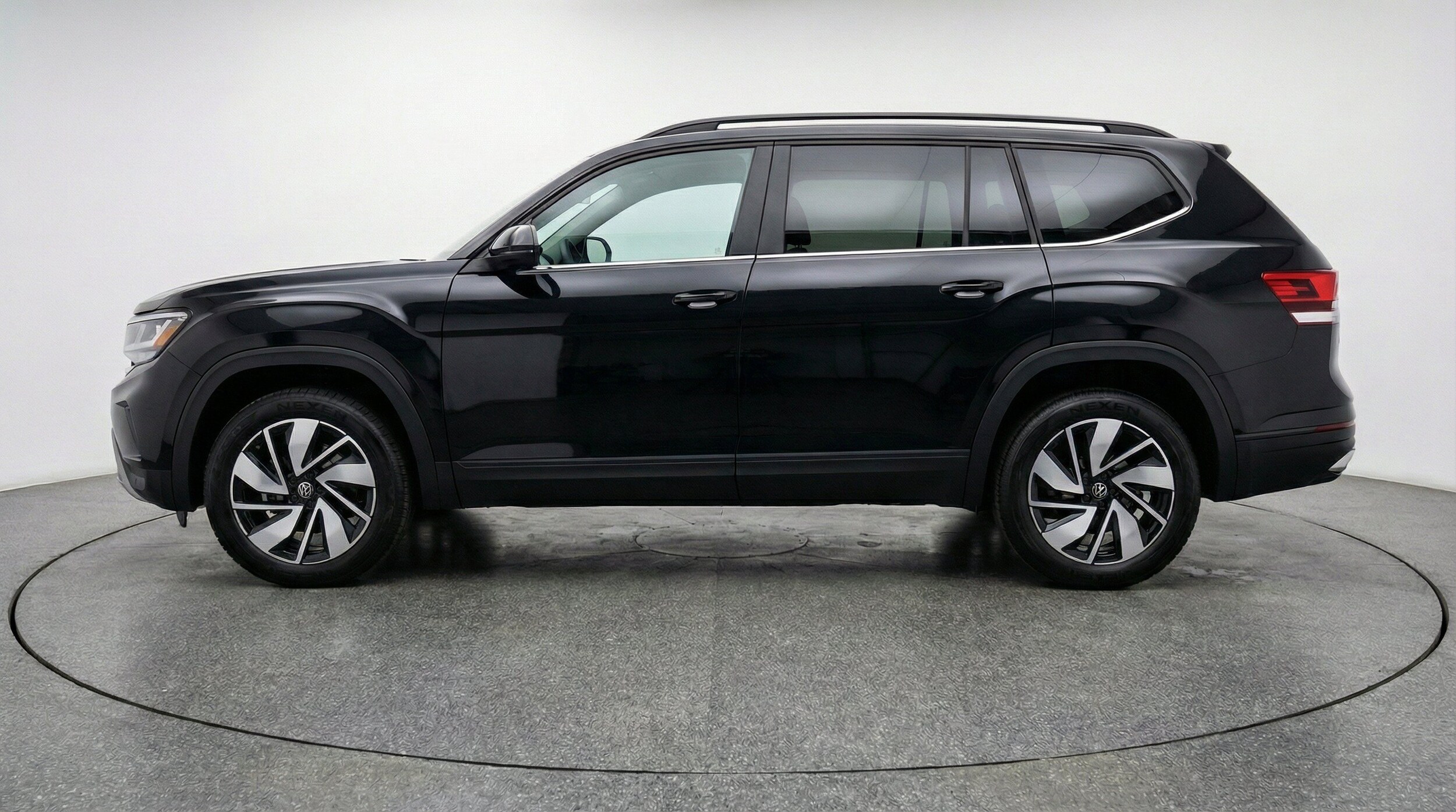 Thumbnail: 2026 Volkswagen Atlas - 5