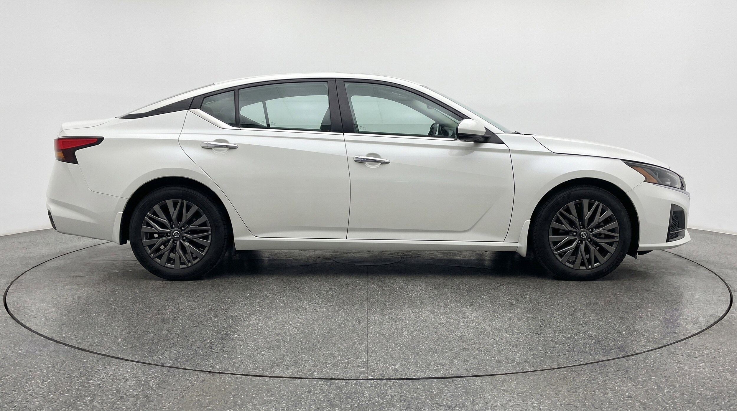 Thumbnail: 2025 Nissan Altima - 11