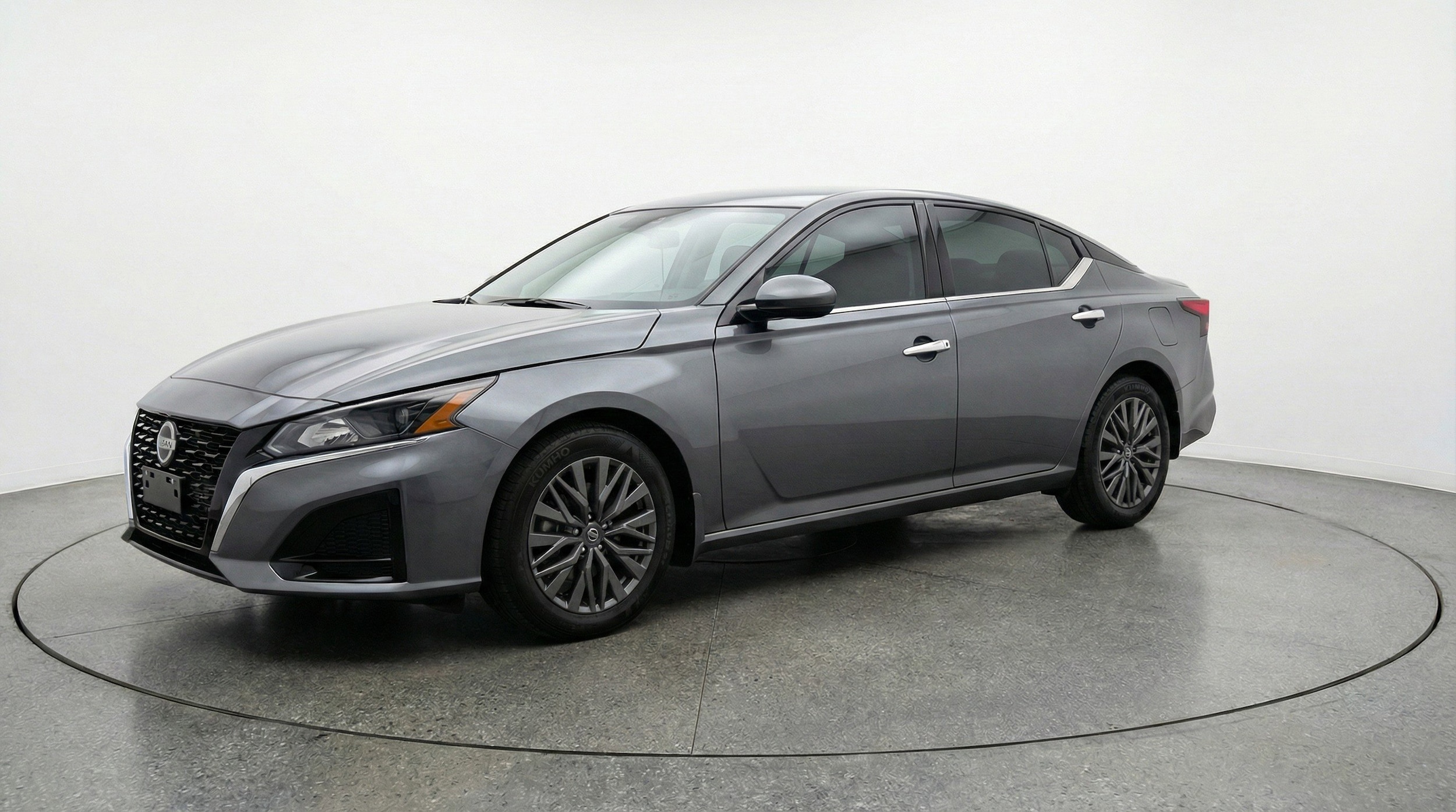 Thumbnail: 2025 Nissan Altima - 3