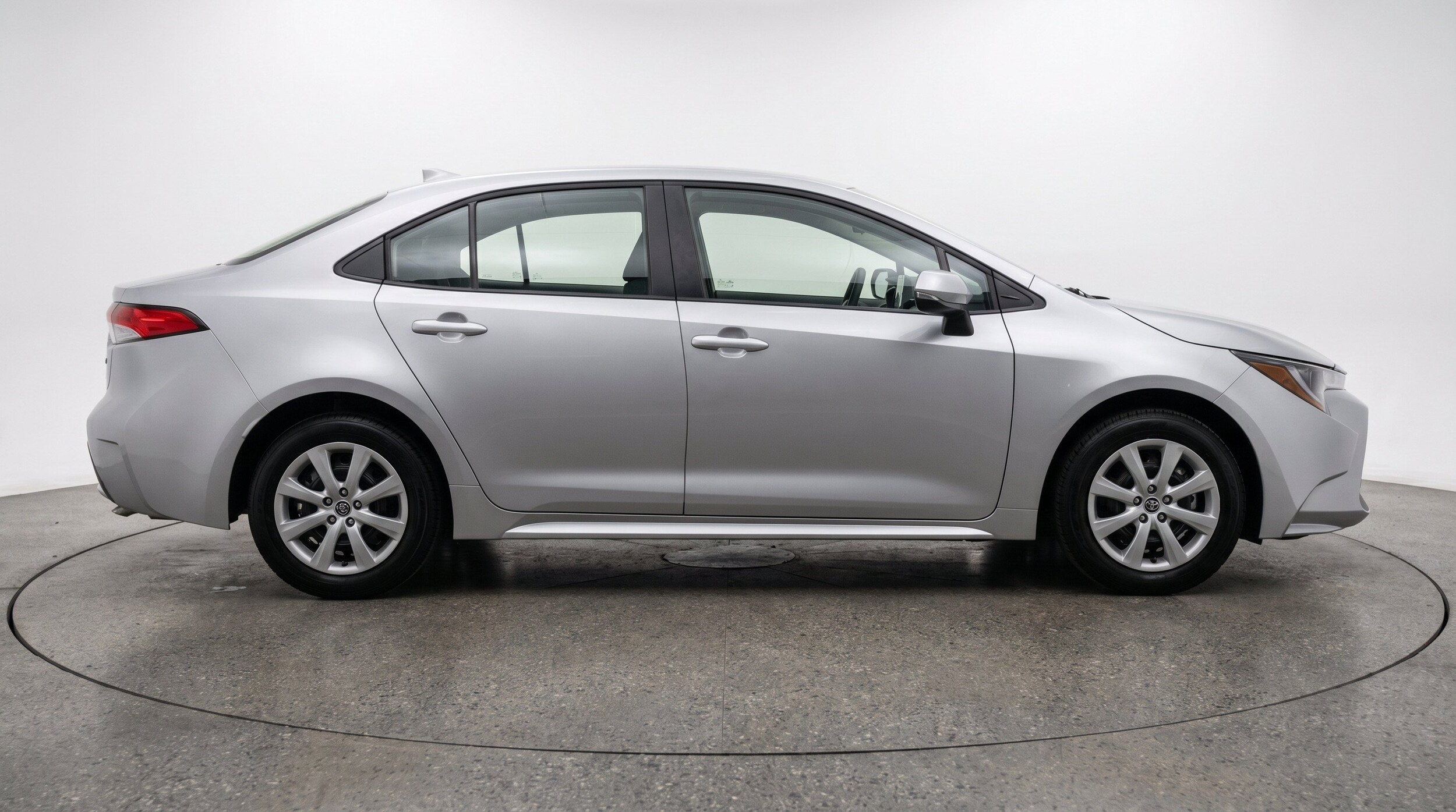 Thumbnail: 2025 Toyota Corolla - 11