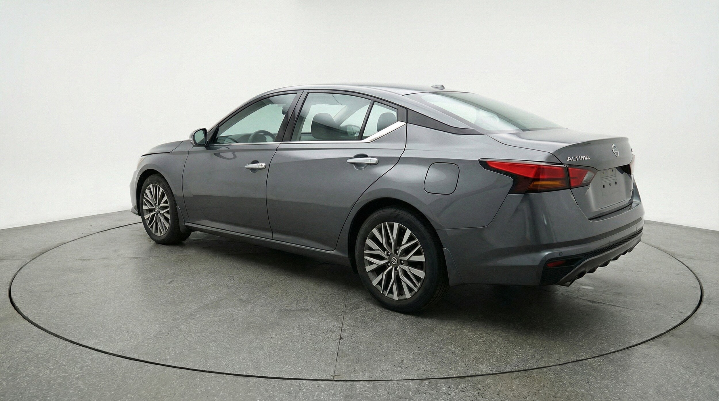 Thumbnail: 2025 Nissan Altima - 6