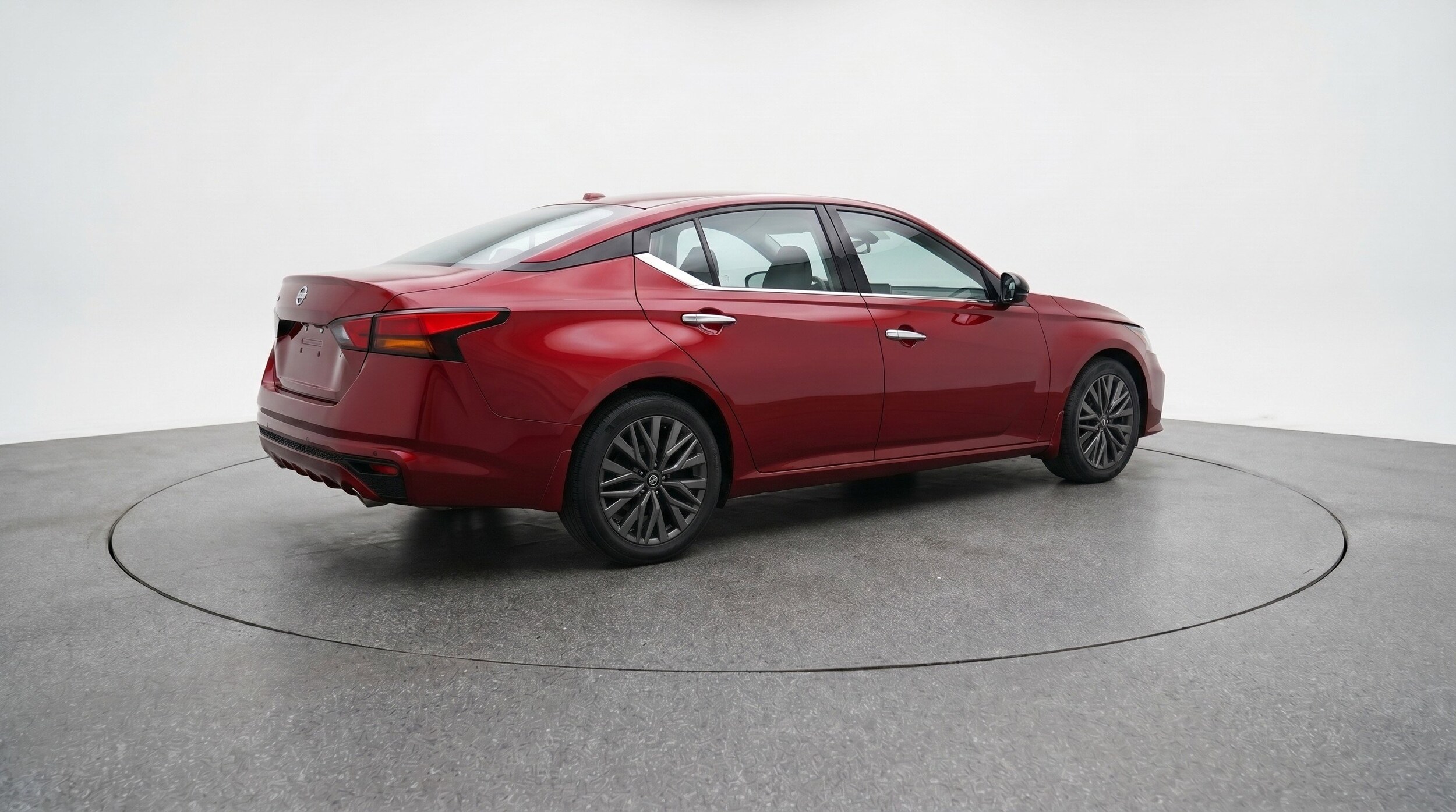 Thumbnail: 2025 Nissan Altima - 9