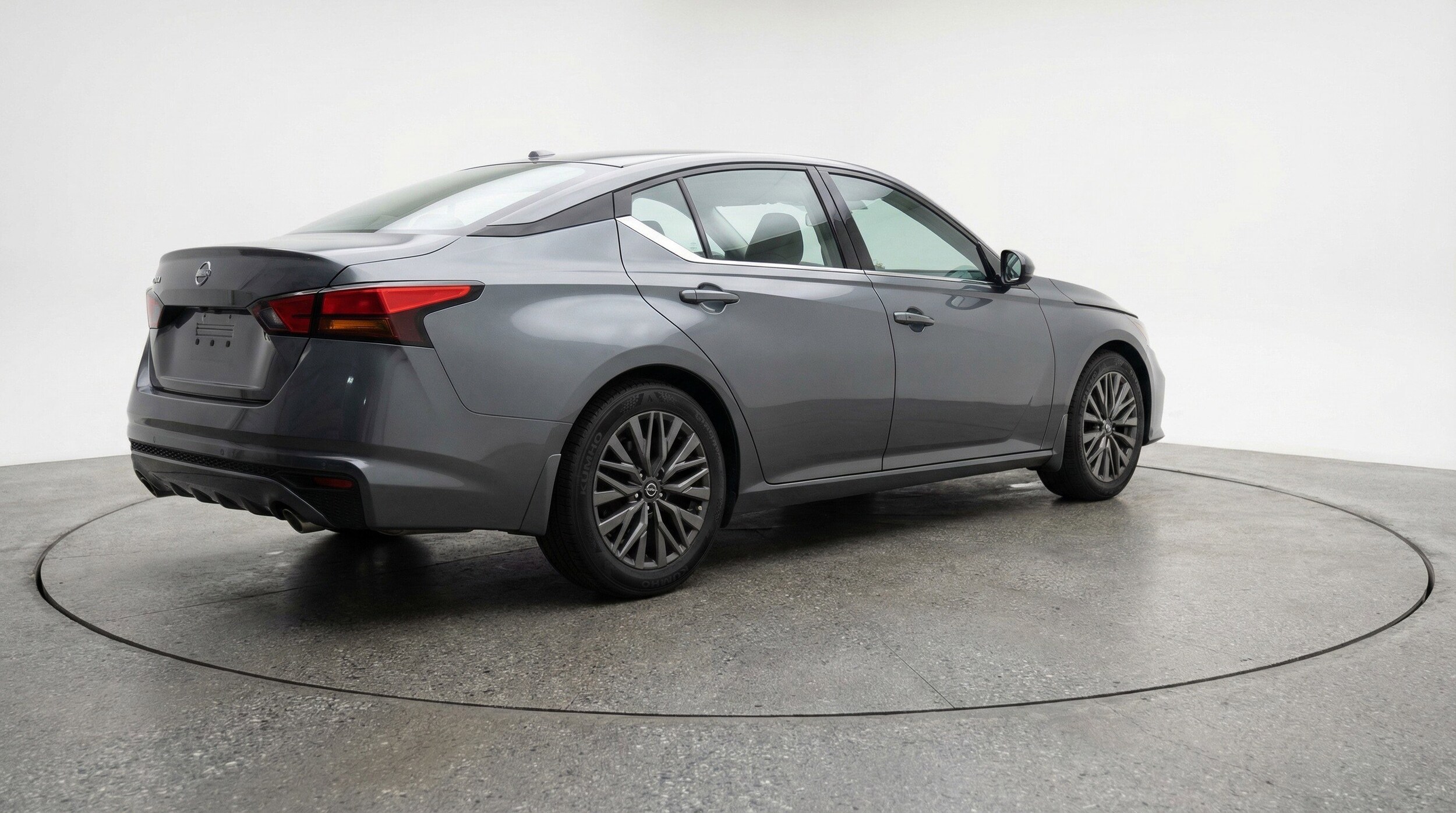 Thumbnail: 2025 Nissan Altima - 9