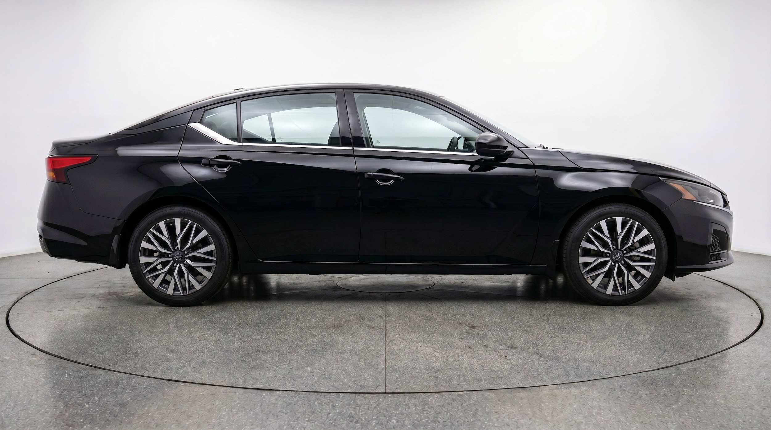 Thumbnail: 2025 Nissan Altima - 11
