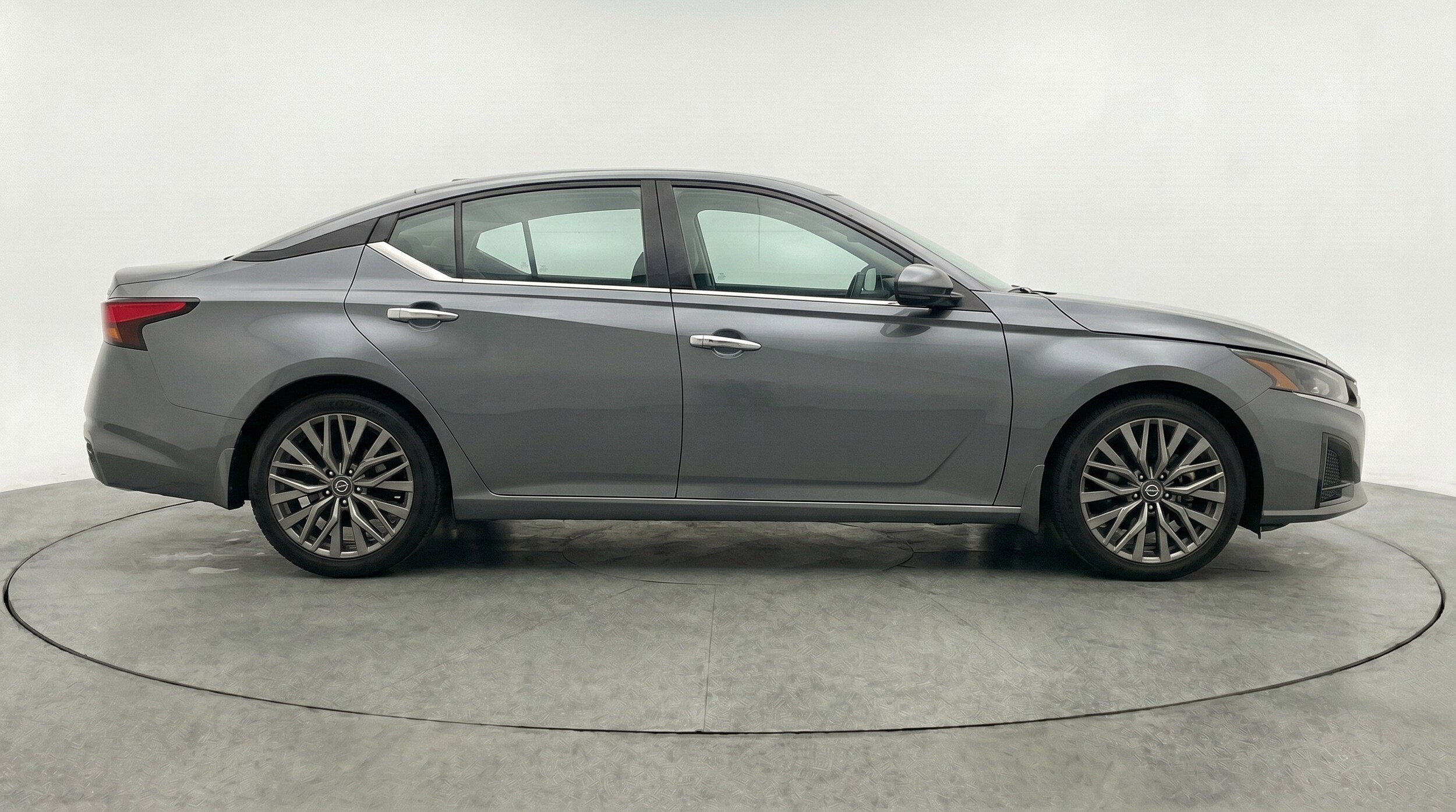 Thumbnail: 2025 Nissan Altima - 11