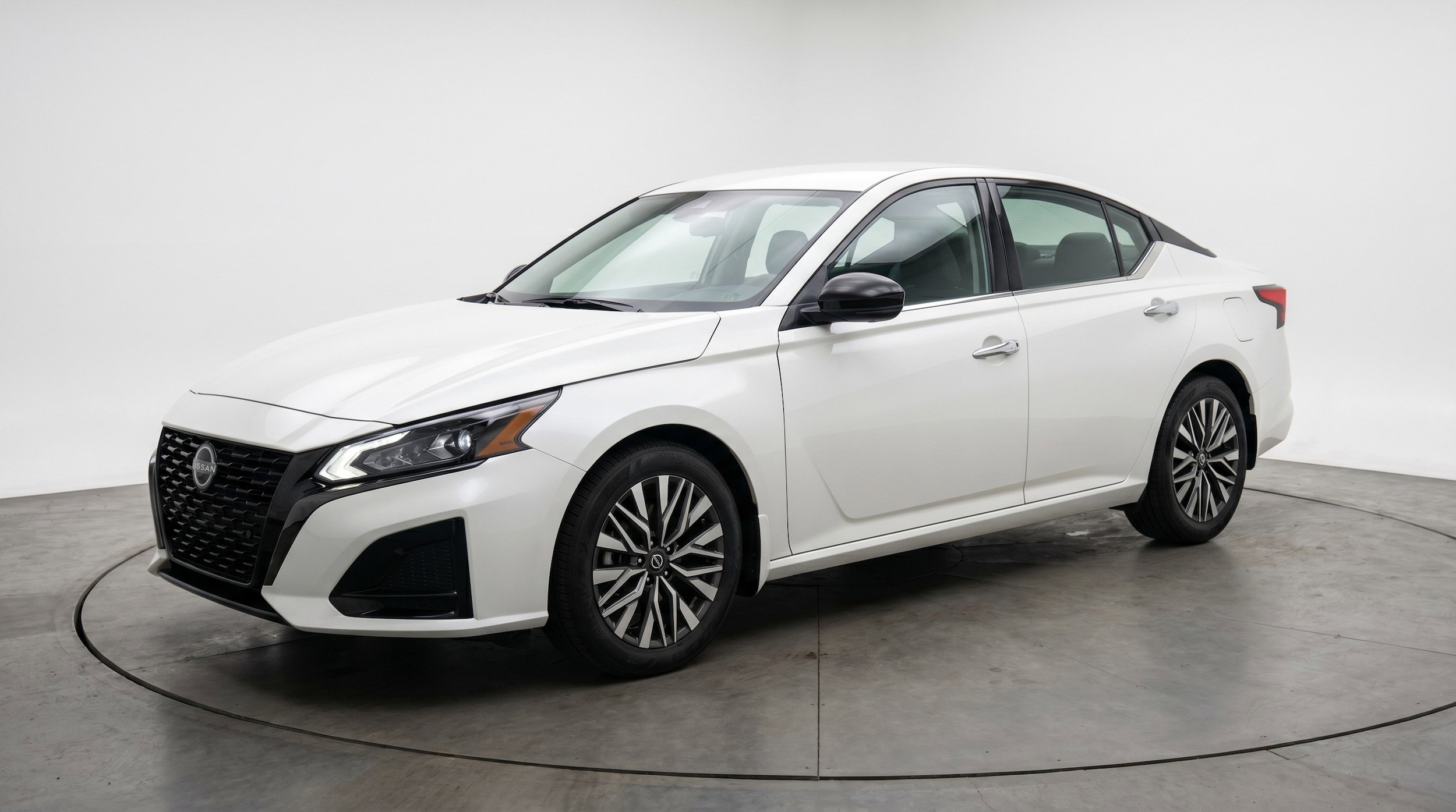 Thumbnail: 2025 Nissan Altima - 3