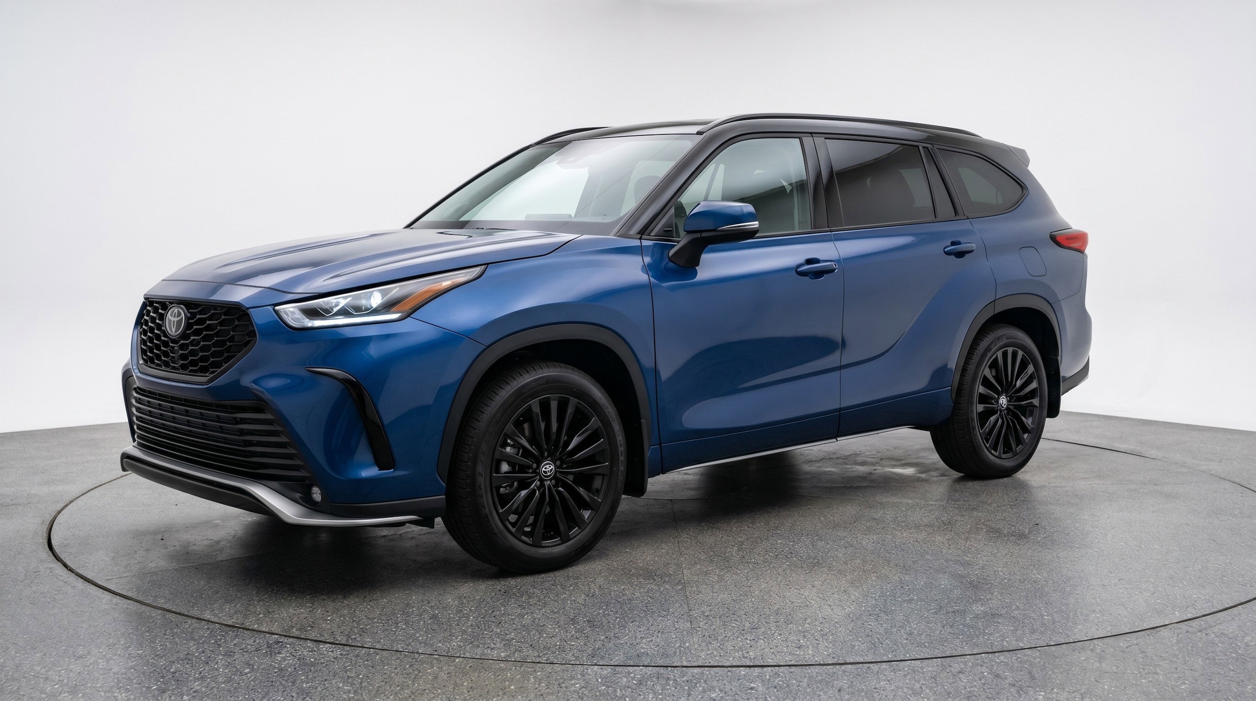 Thumbnail: 2025 Toyota Highlander - 3