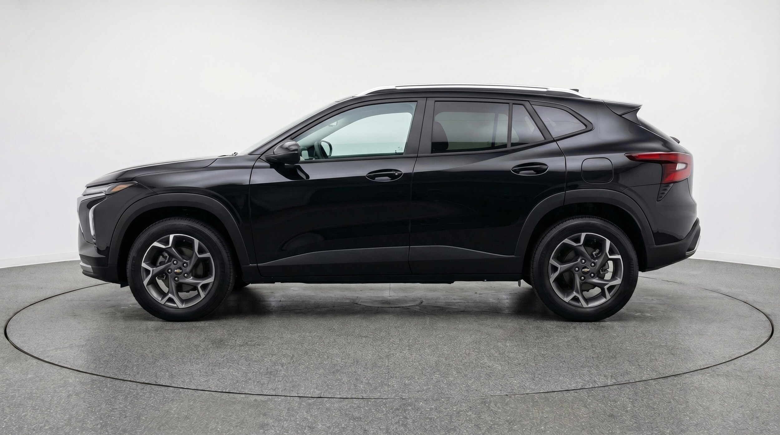 Thumbnail: 2025 Chevrolet Trax - 5