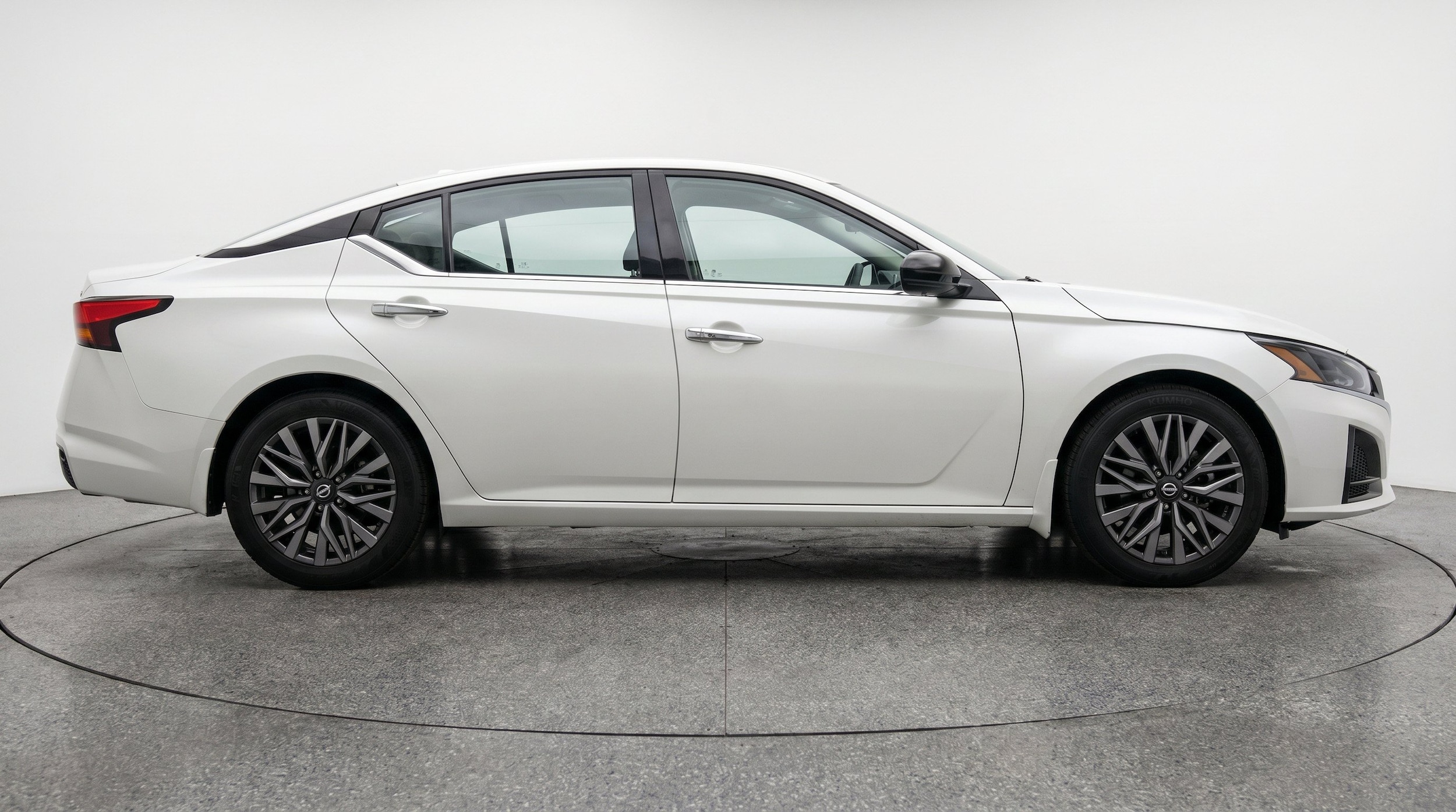 Thumbnail: 2025 Nissan Altima - 11