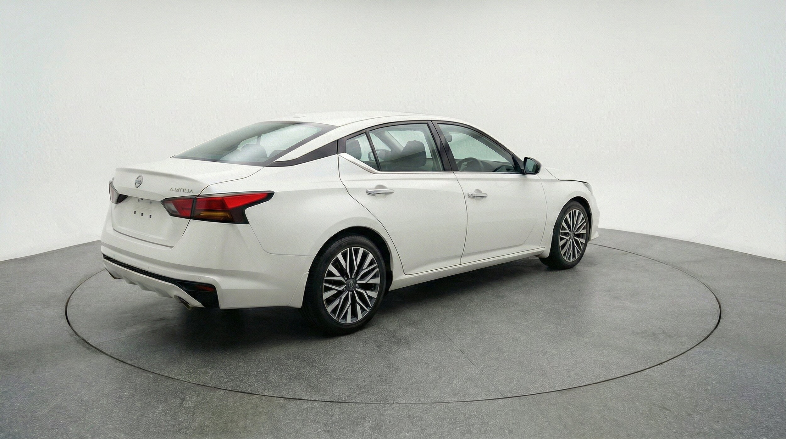 Thumbnail: 2025 Nissan Altima - 9