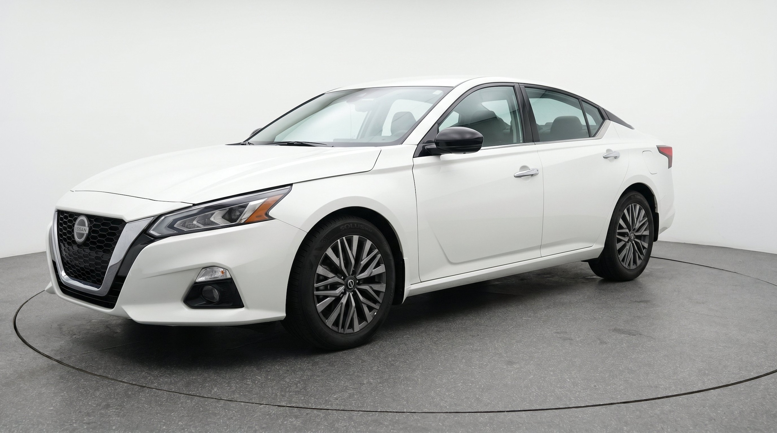 Thumbnail: 2025 Nissan Altima - 3
