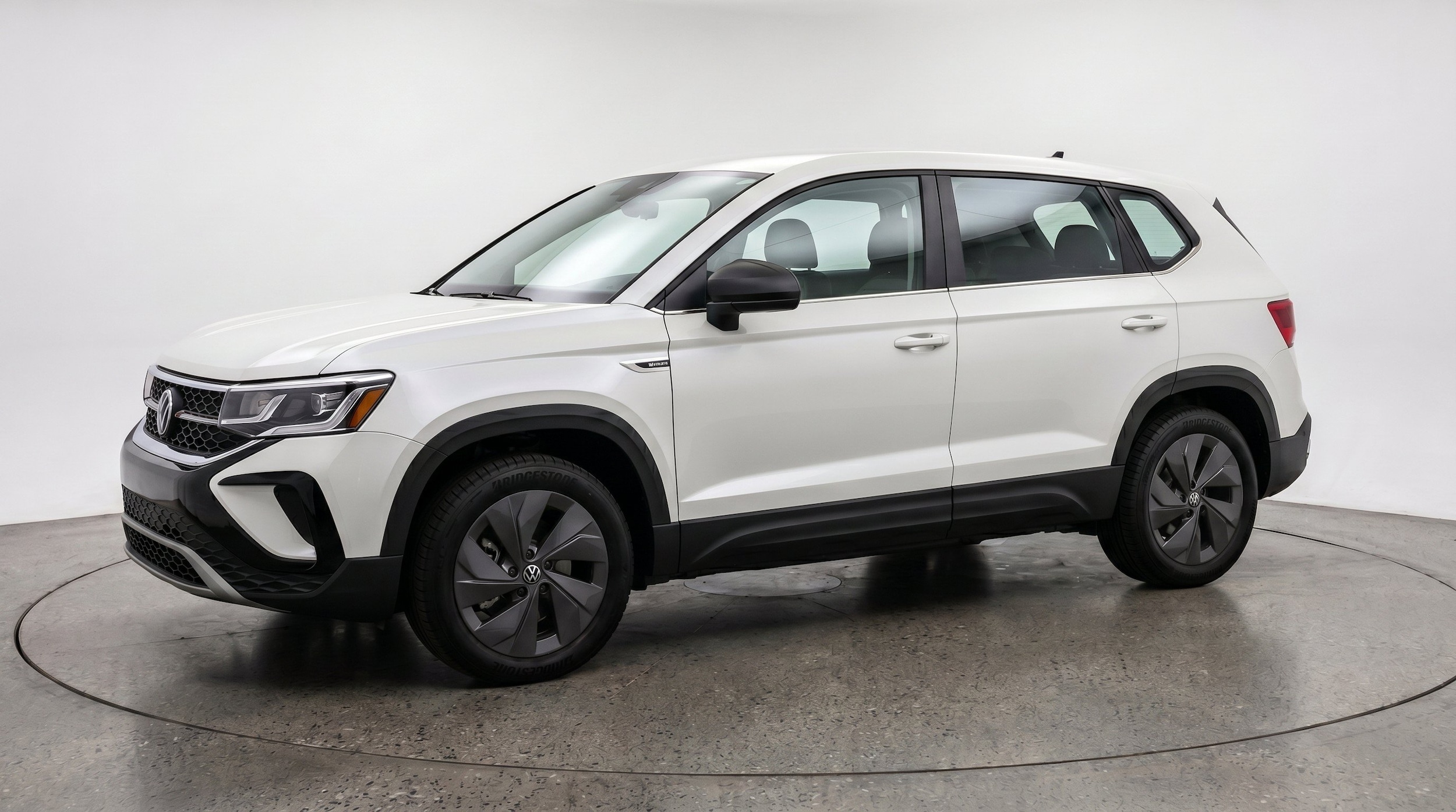 Thumbnail: 2026 Volkswagen Taos - 3