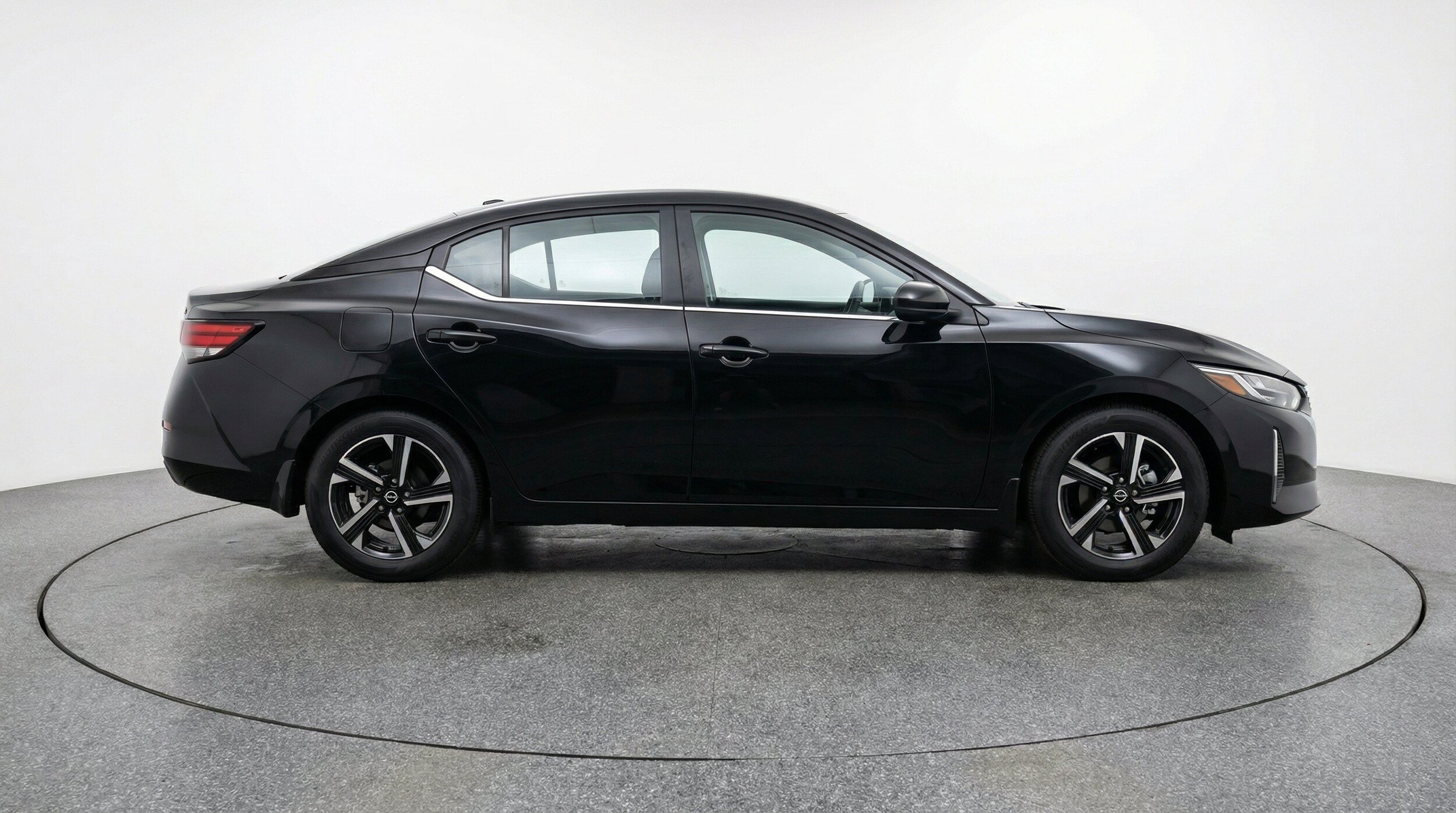 Thumbnail: 2025 Nissan Sentra - 11