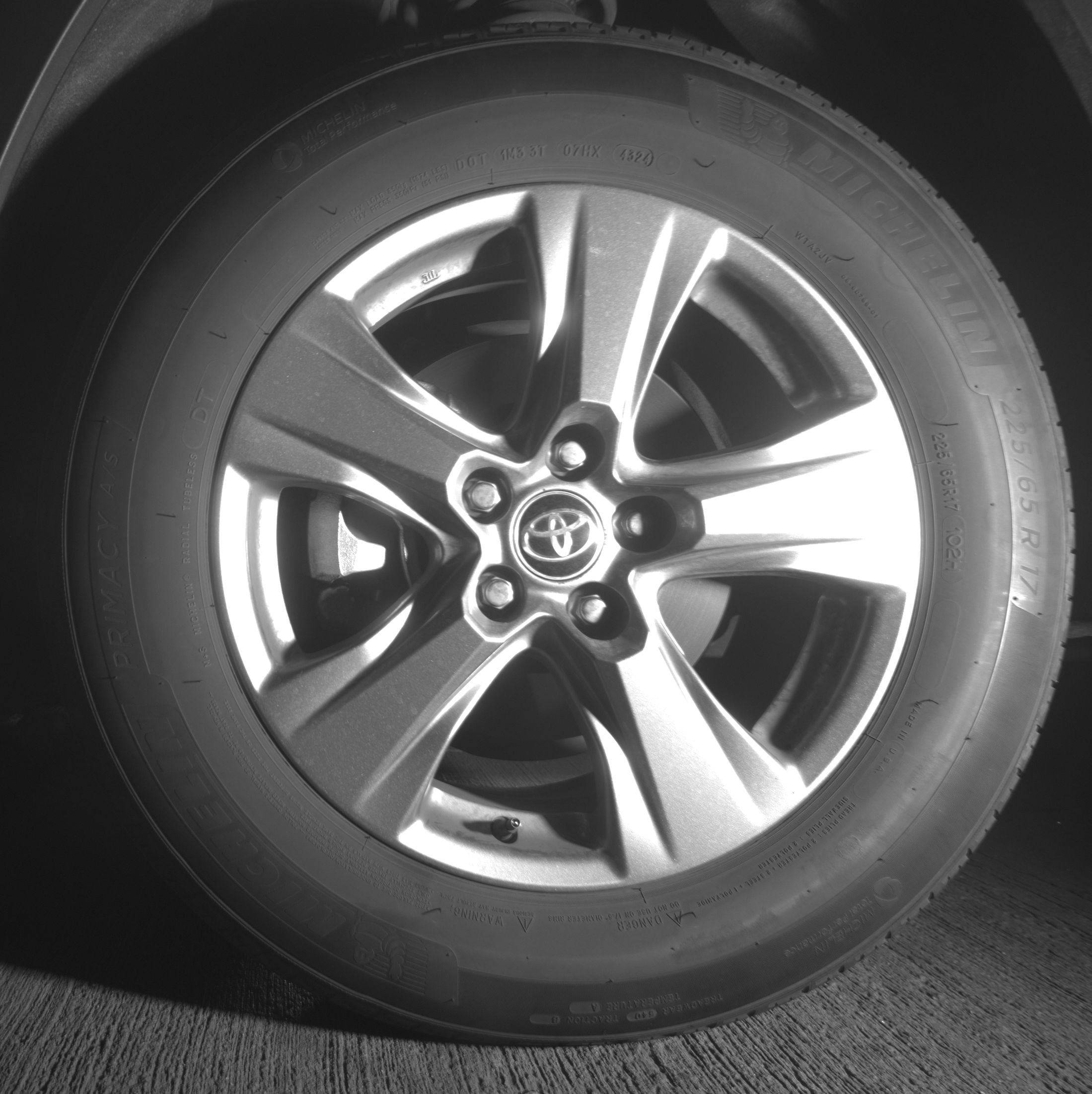 Thumbnail: 2025 Toyota RAV4 - 9