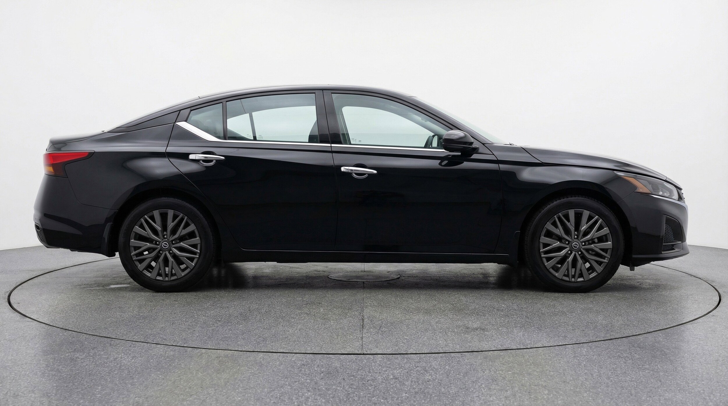 Thumbnail: 2025 Nissan Altima - 11