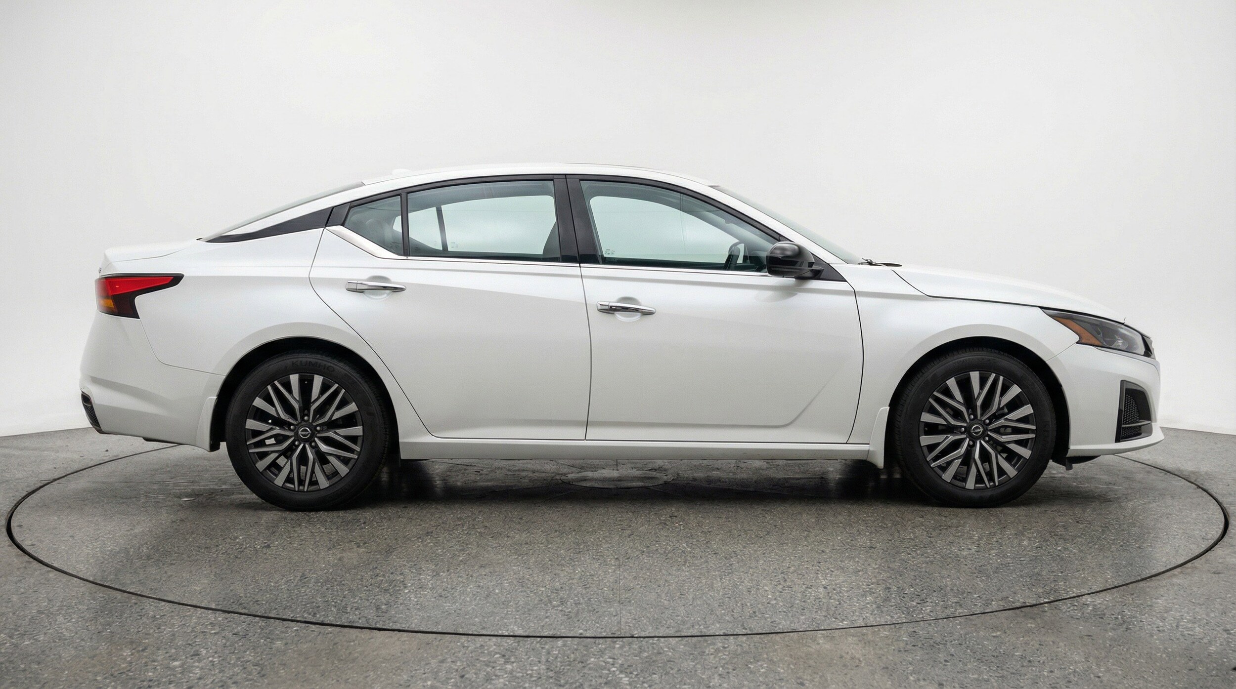 Thumbnail: 2025 Nissan Altima - 11