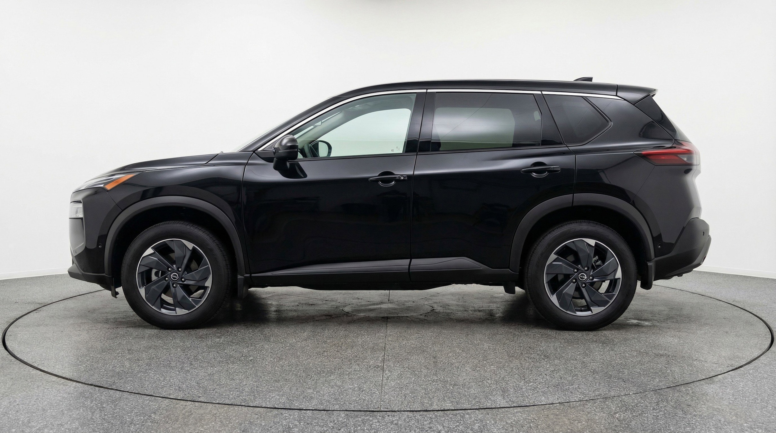 Thumbnail: 2025 Nissan Rogue - 5