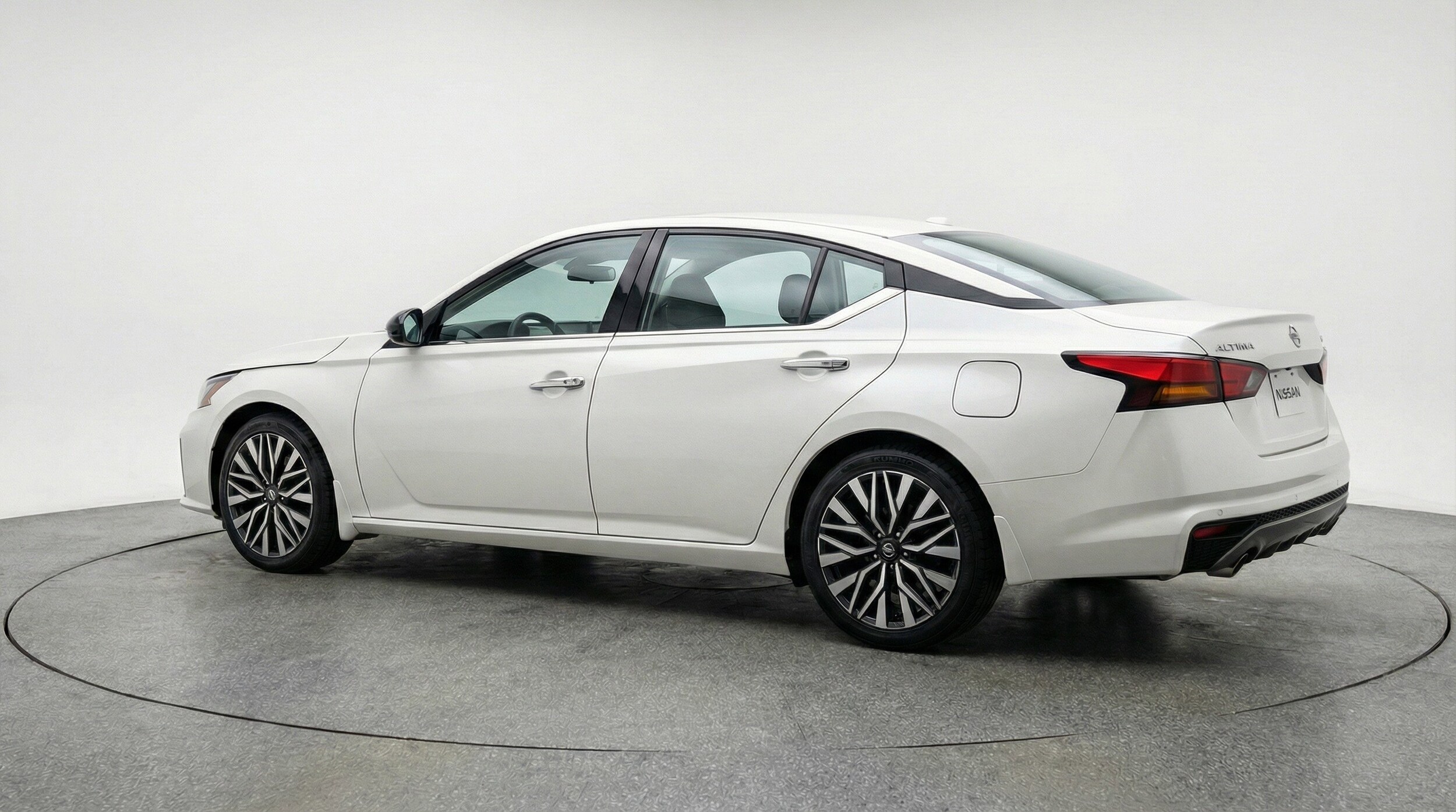 Thumbnail: 2025 Nissan Altima - 6