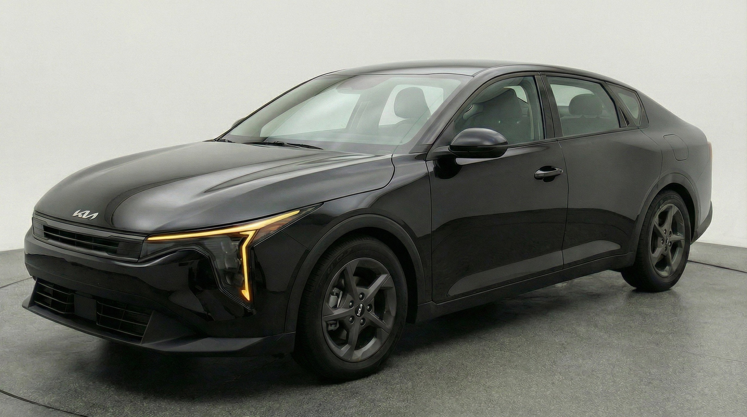 Thumbnail: 2025 Kia K4 - 3