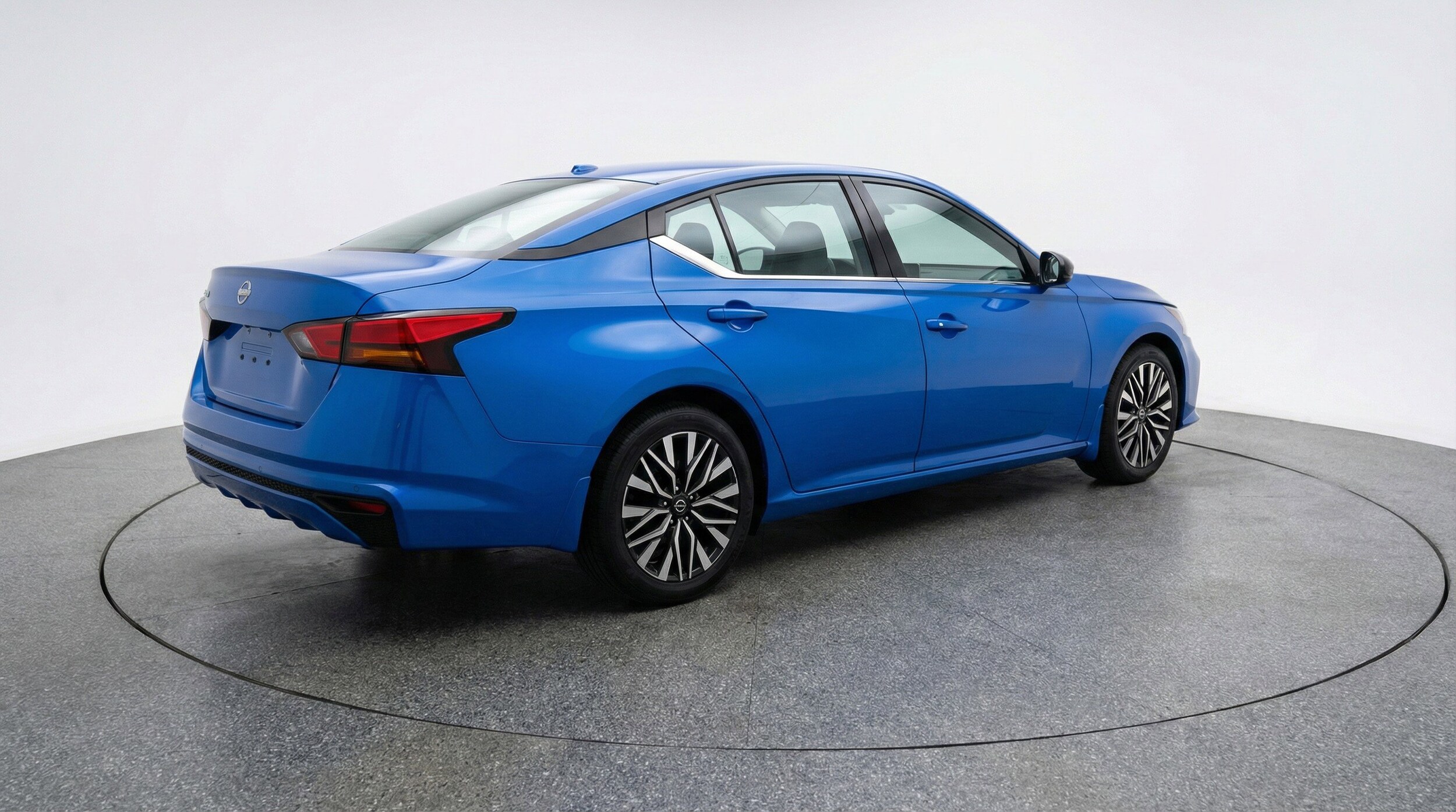 Thumbnail: 2025 Nissan Altima - 9