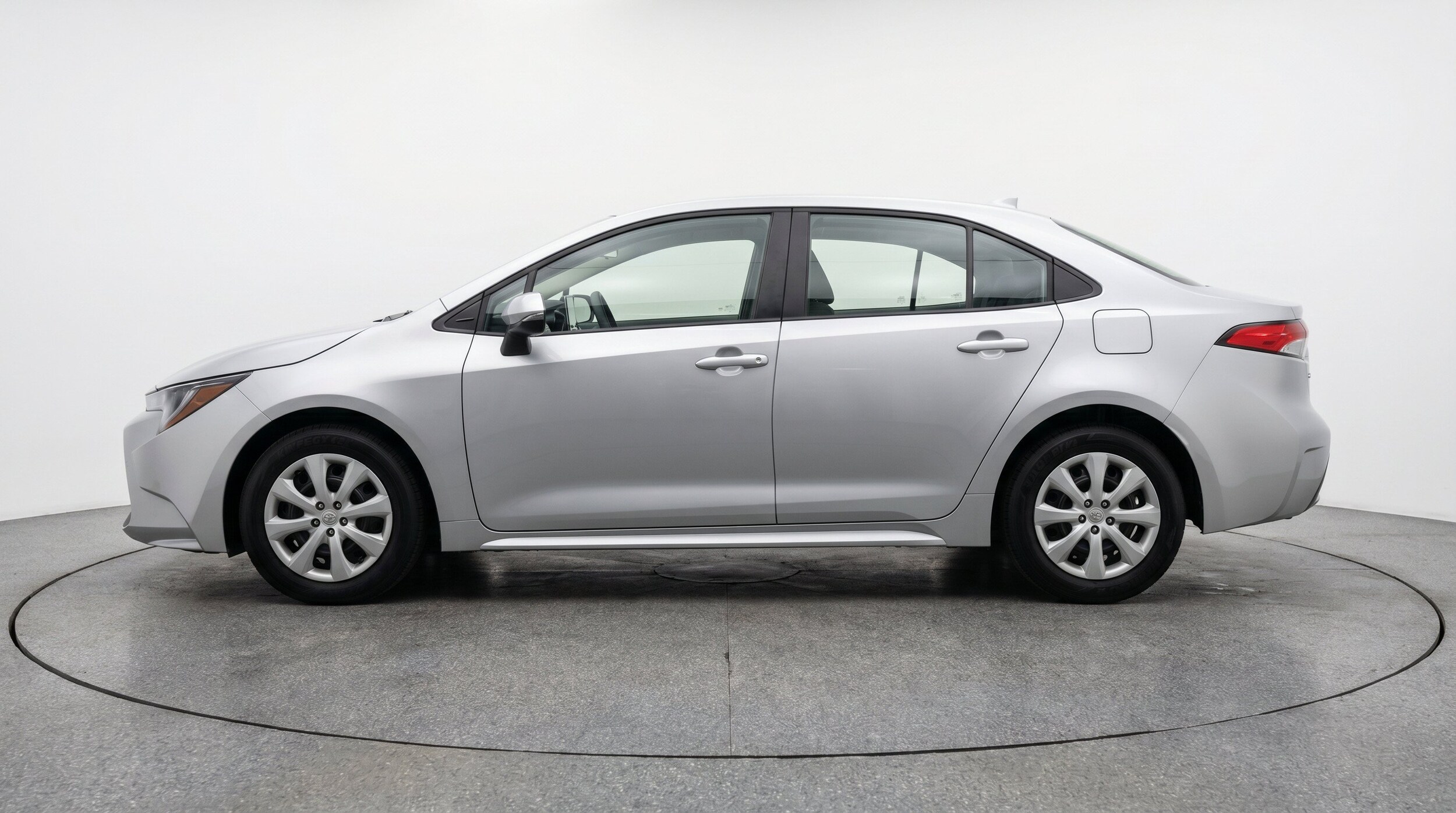 Thumbnail: 2025 Toyota Corolla - 5