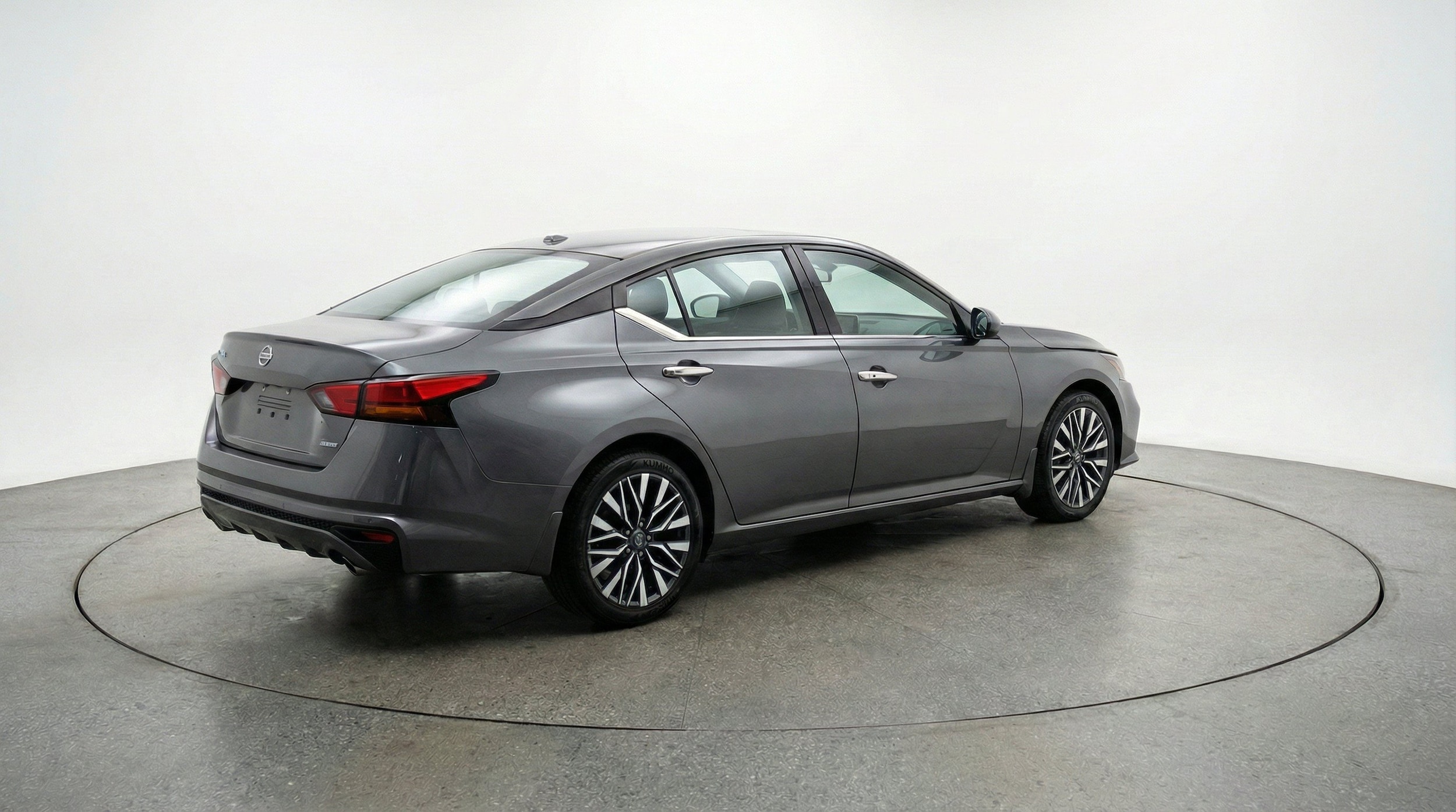 Thumbnail: 2025 Nissan Altima - 9