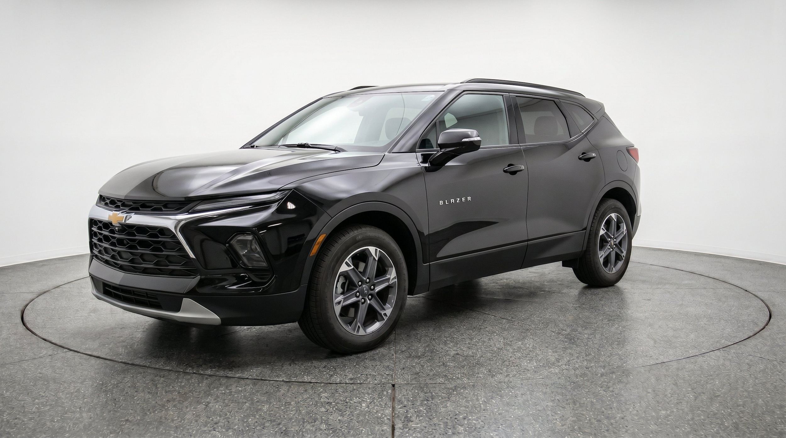 Thumbnail: 2025 Chevrolet Blazer - 3