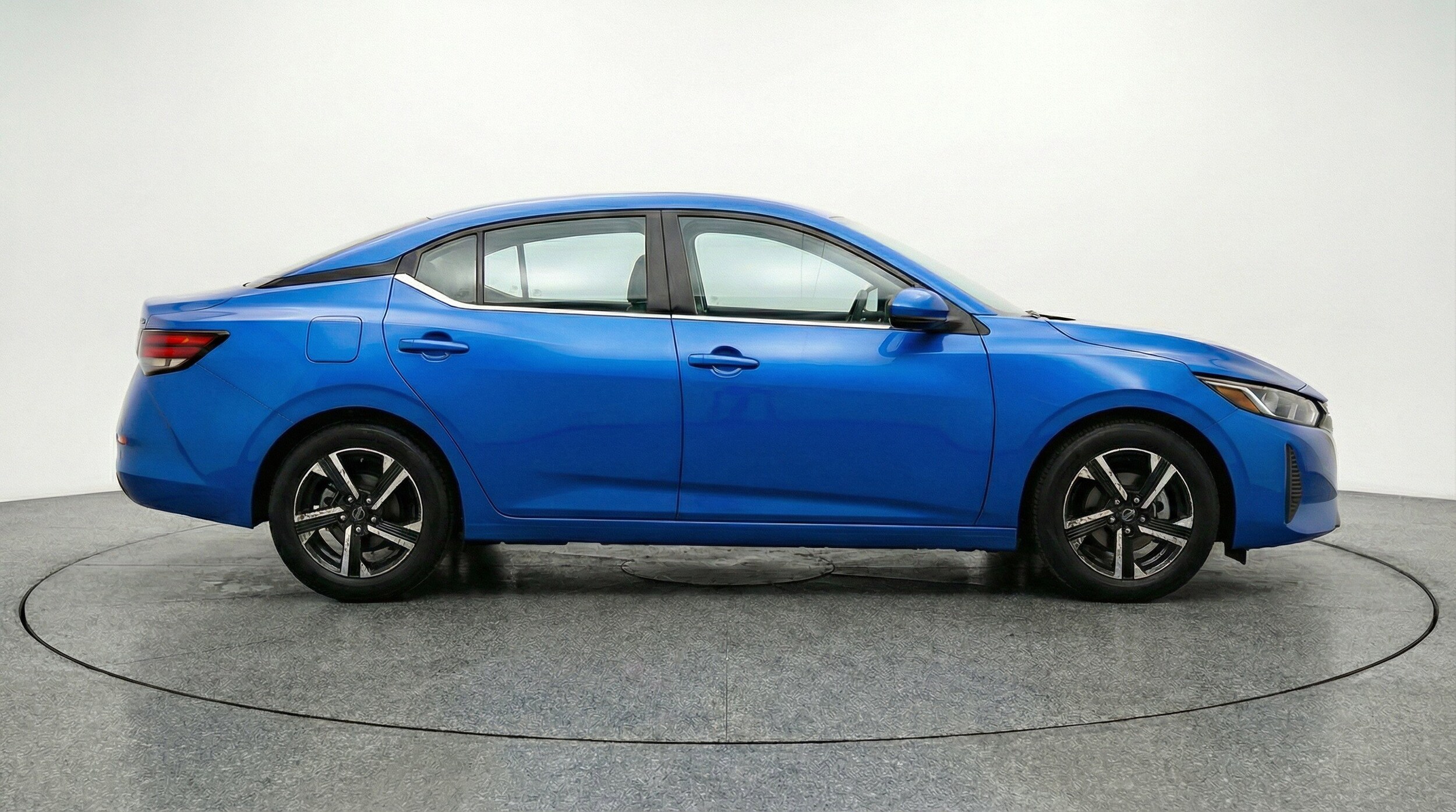 Thumbnail: 2025 Nissan Sentra - 11
